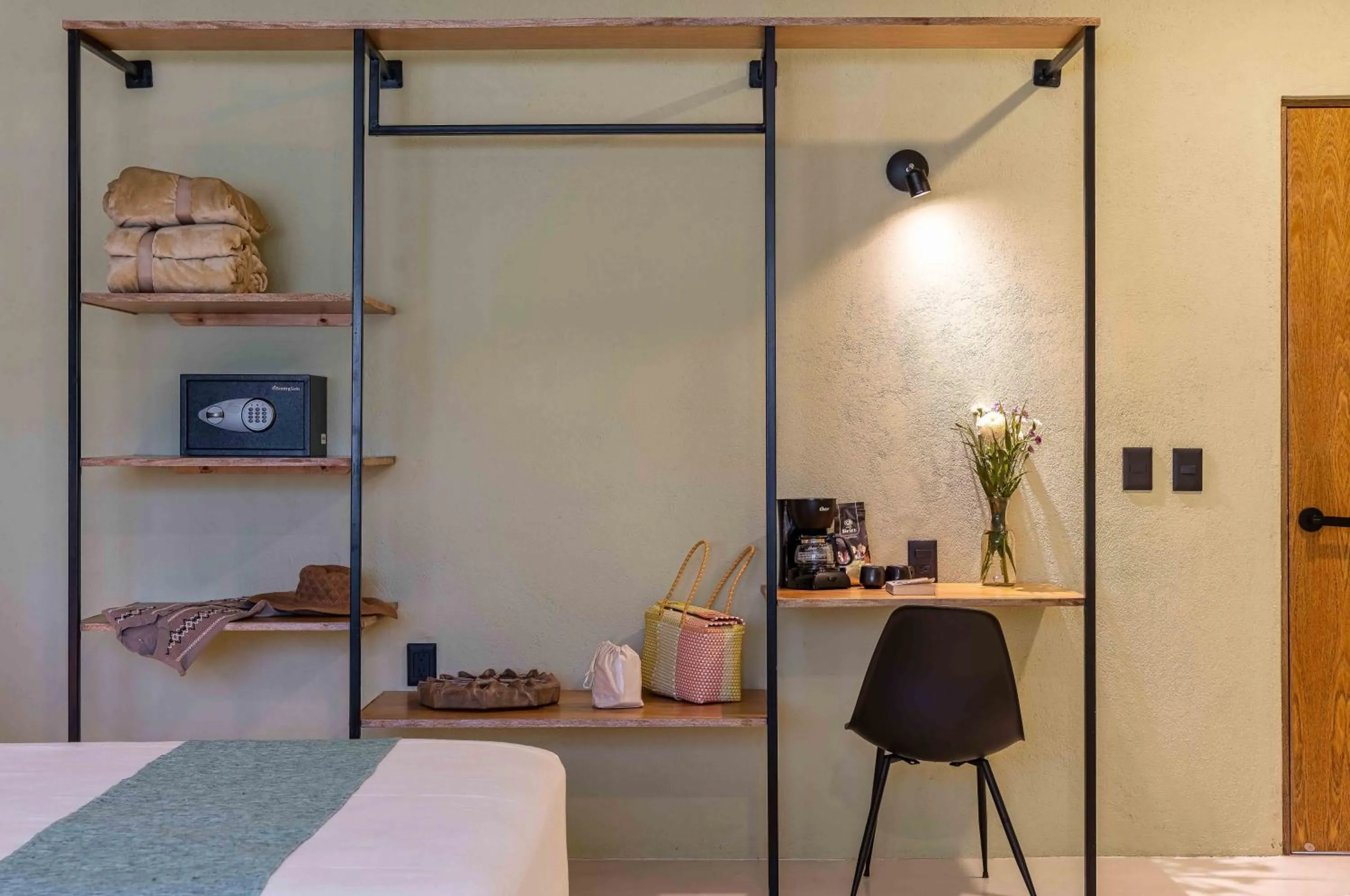 safe in Hotel Bindani’