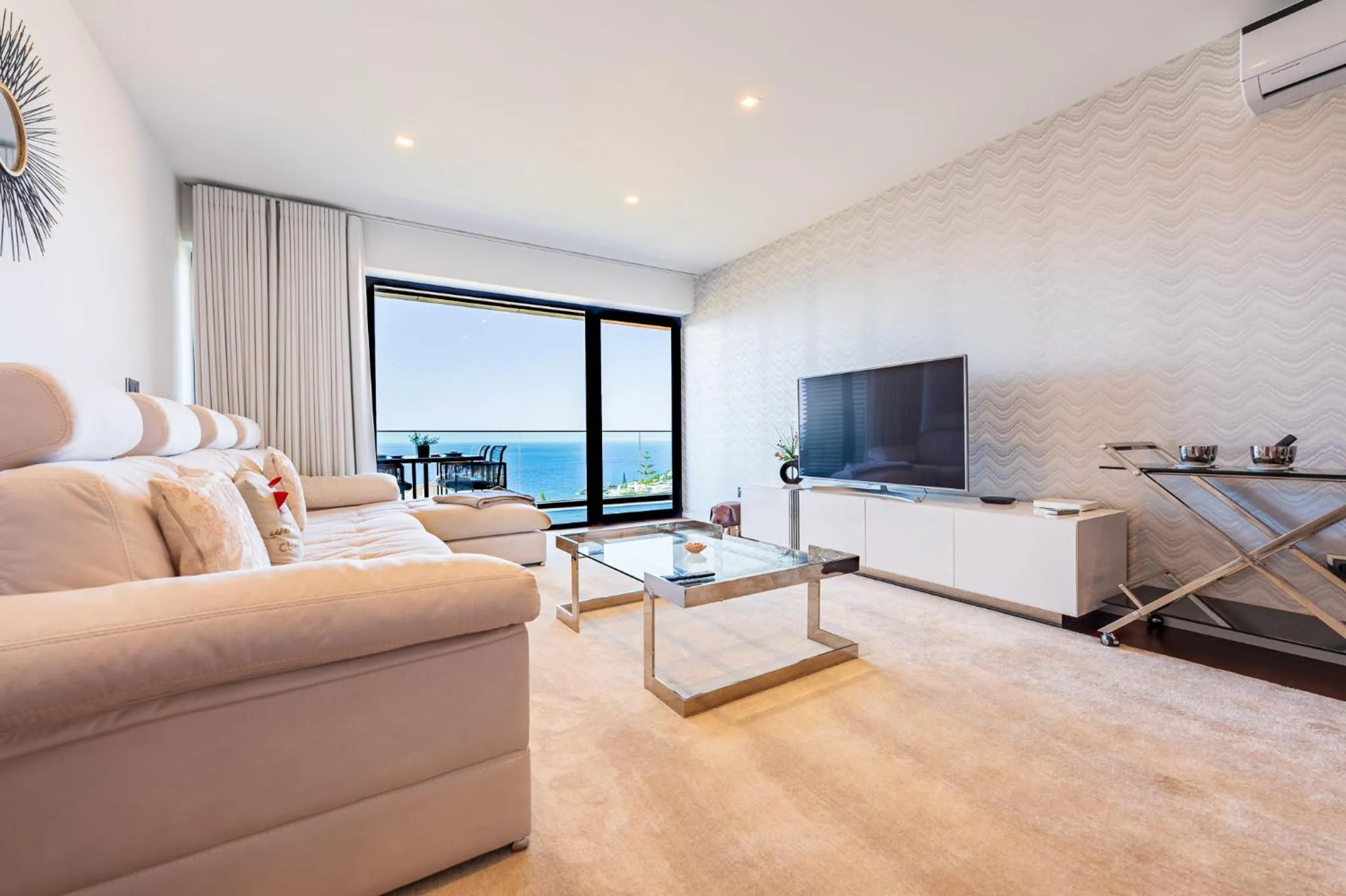 TV and multimedia in Serenity by the Sea