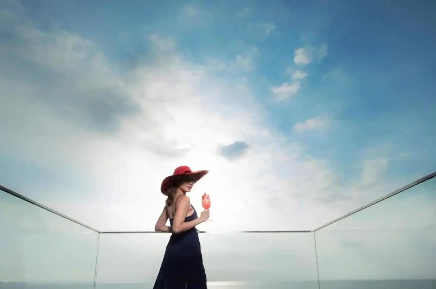 Veranda Residence - Beachfront 1BR Condo - 25th Floor