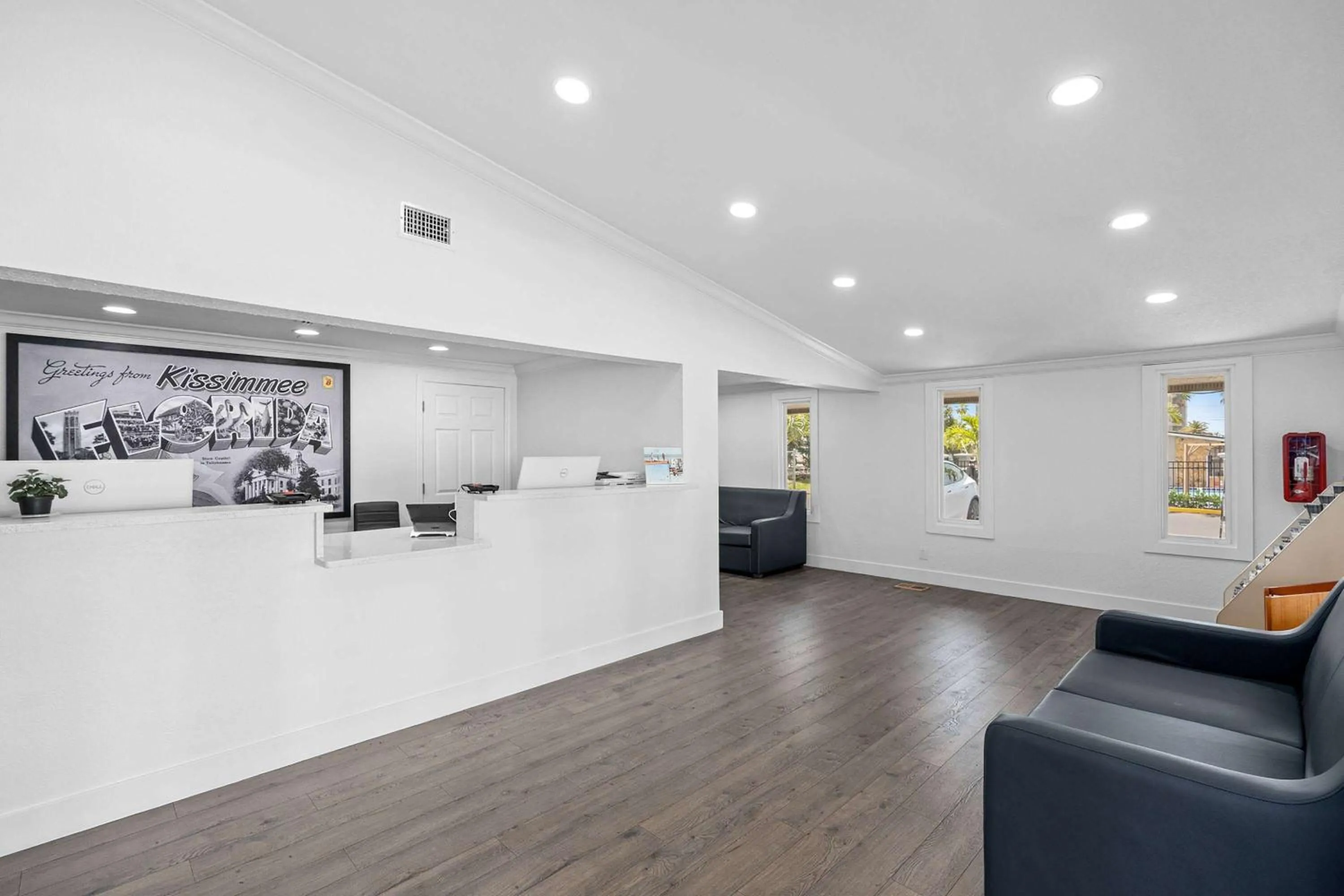 Lobby or reception in Travelodge by Wyndham Kissimmee Orlando