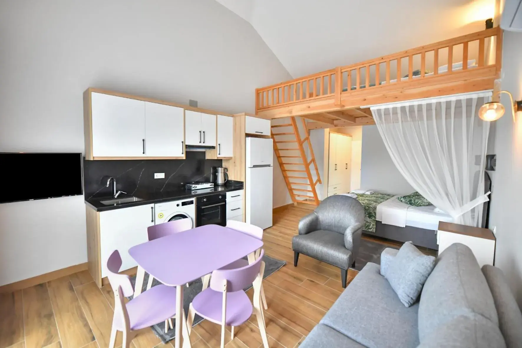 Studio with Balcony in RED MOON SUITES Studio with Balcony in RED MOON SUITES