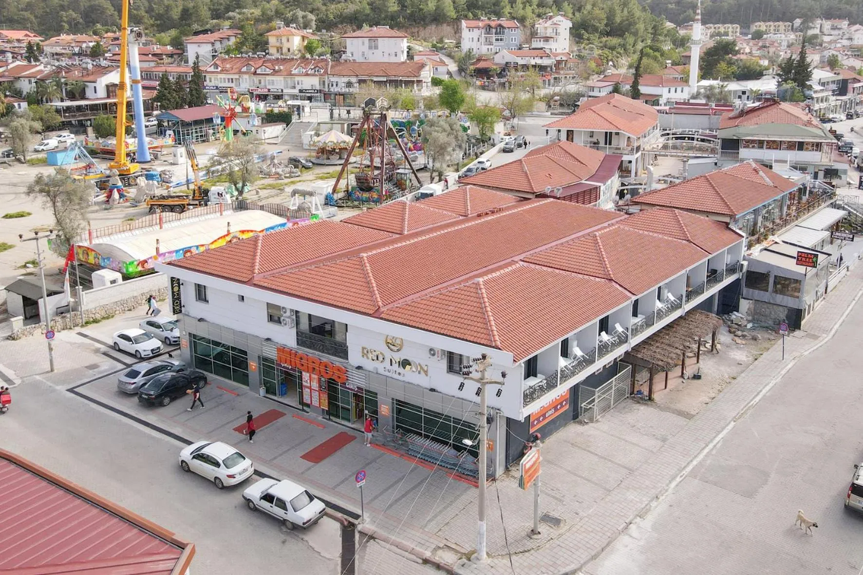 Property building in RED MOON SUITES