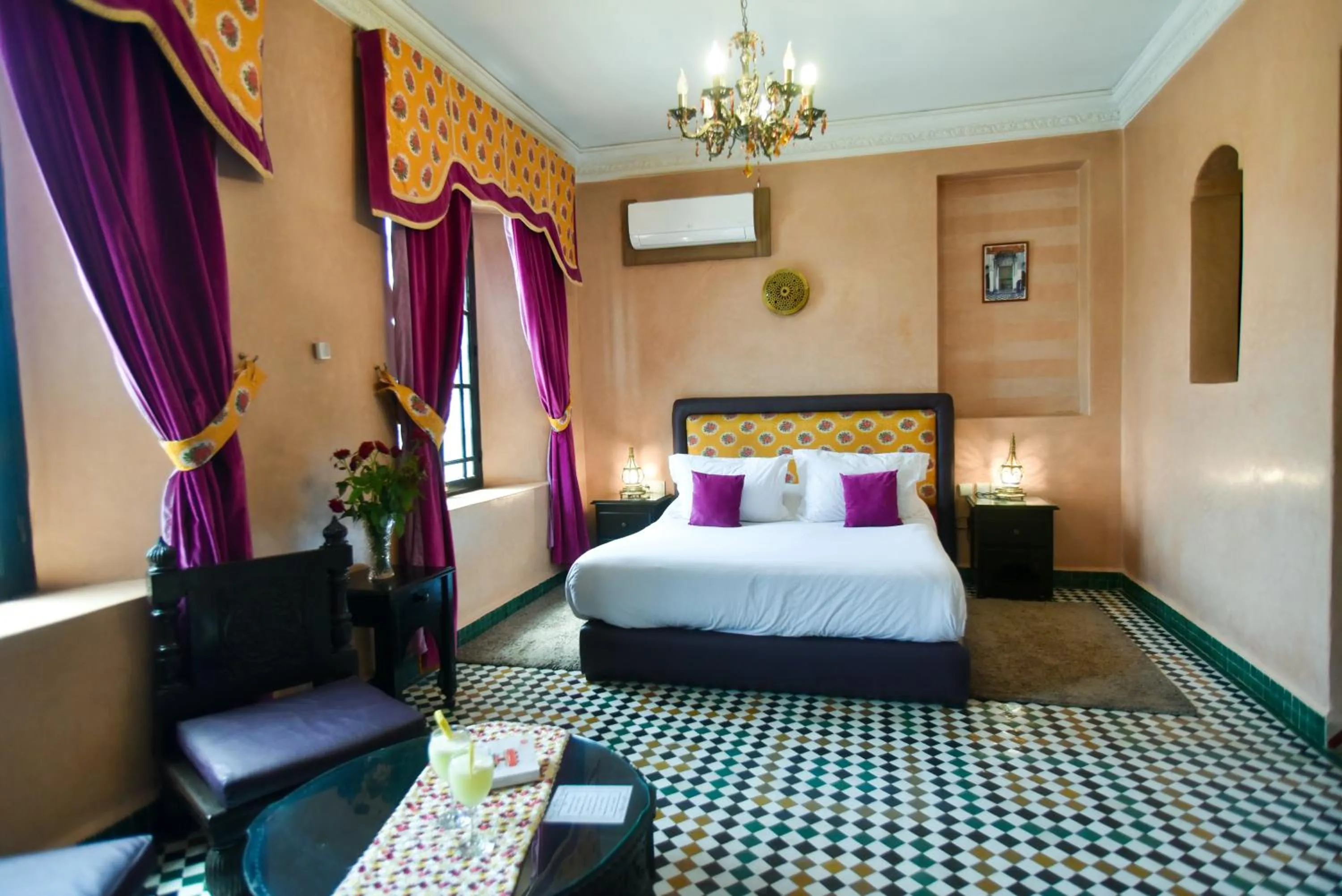 Photo of the whole room, Bed in Riad Yacout