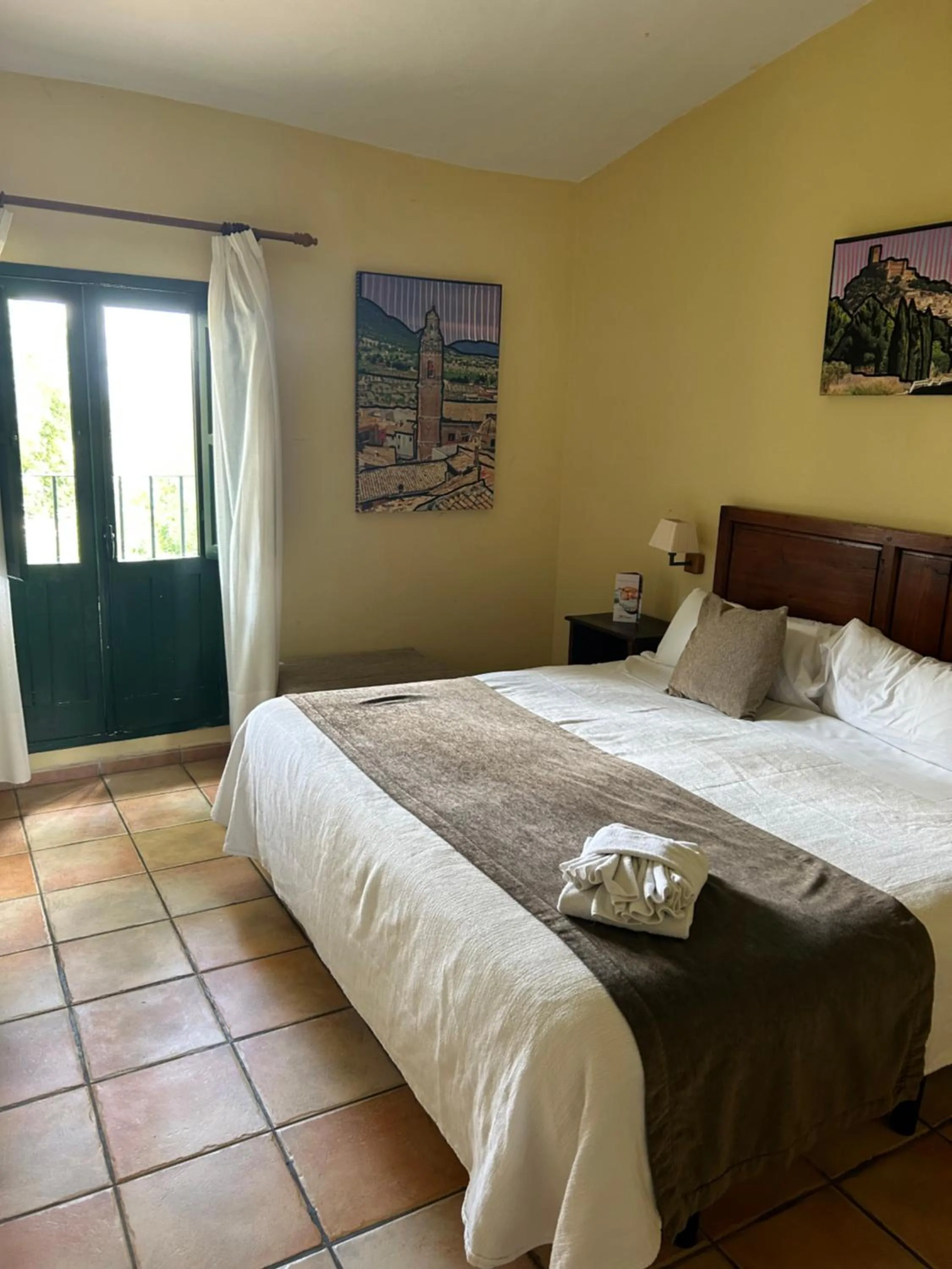 Bed in Hotel Rural Castillo de Biar Finca FANECAES