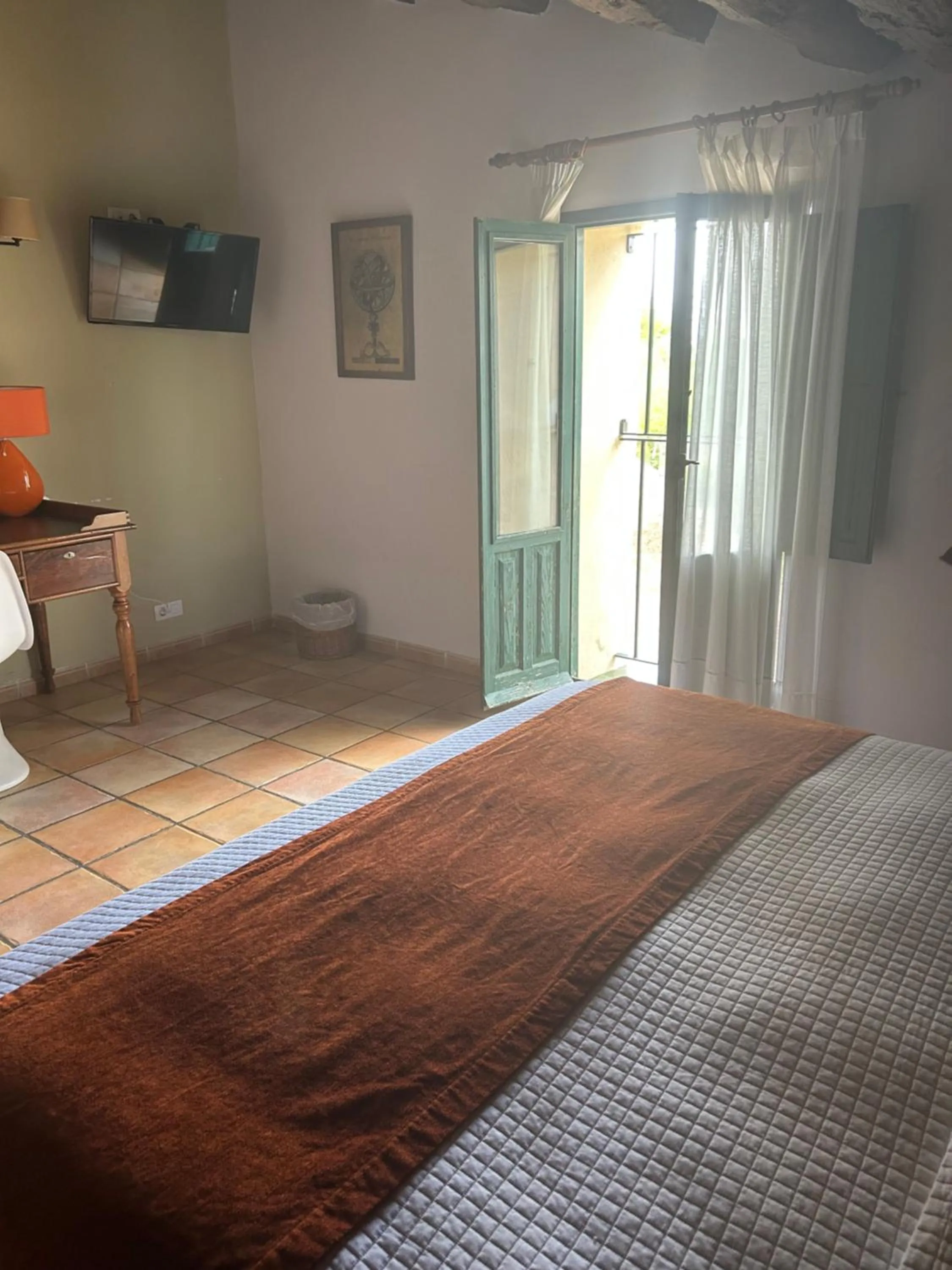 Bed in Hotel Rural Castillo de Biar Finca FANECAES