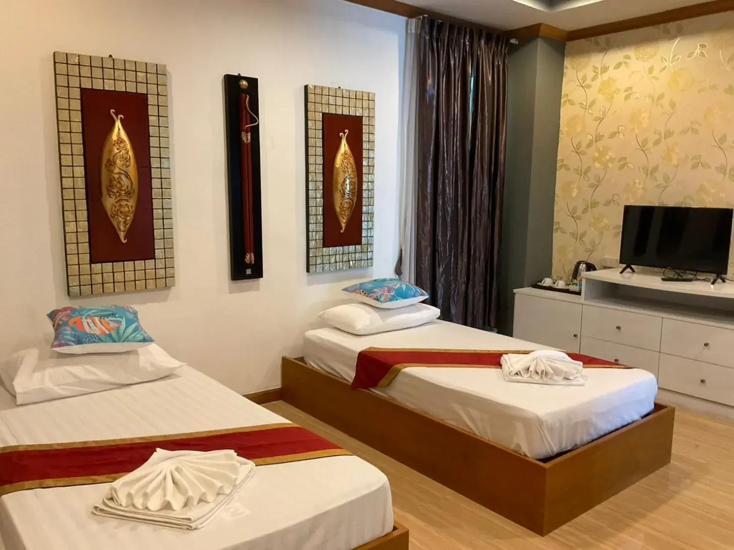 Superior Double or Twin Room in The Sand Beach Pattaya Superior Double or Twin Room in The Sand Beach Pattaya