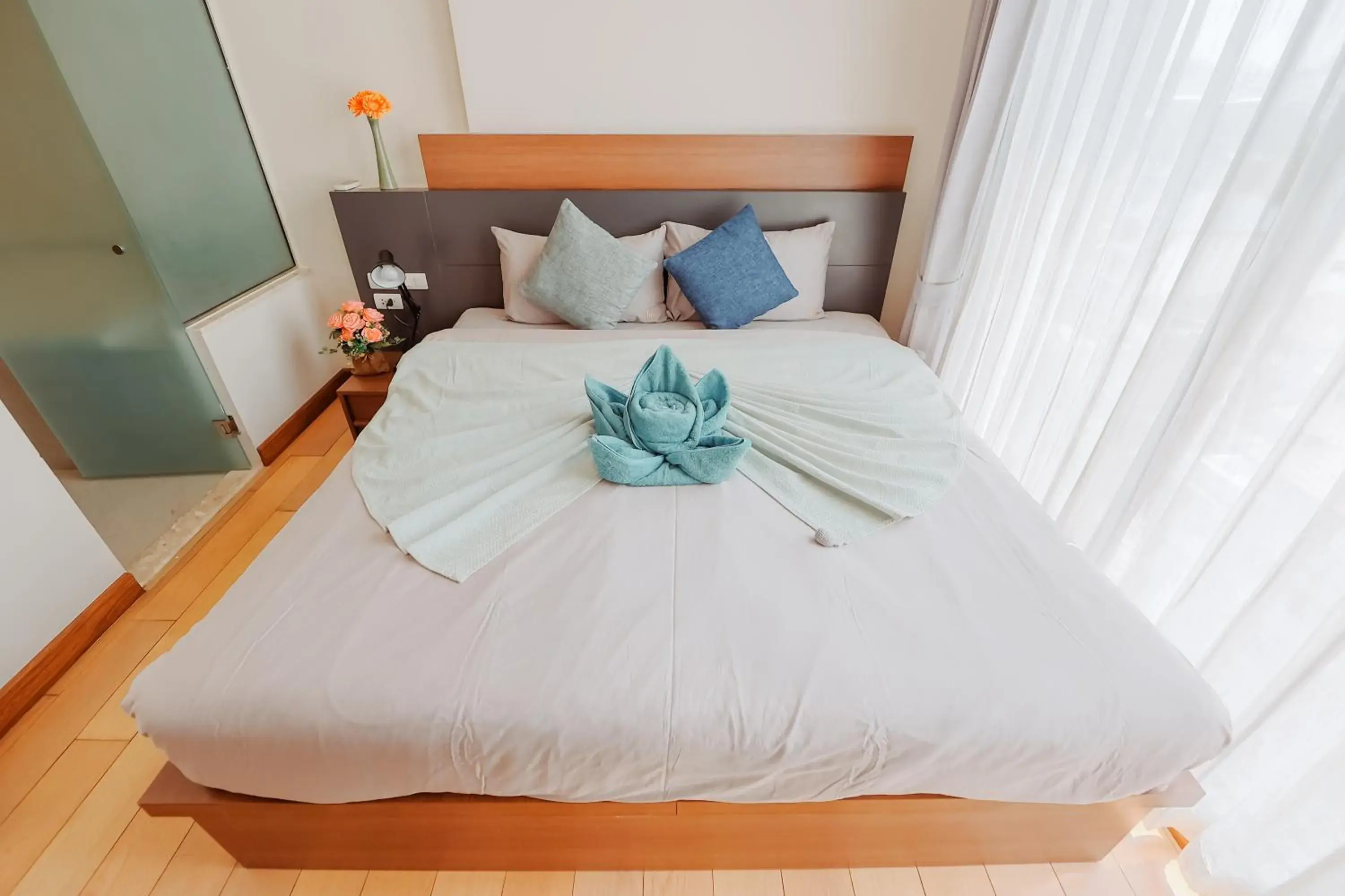 Two-Bedroom Apartment in The Astra Condo Changkhlan in Chiang Mai Two-Bedroom Apartment in The Astra Condo Changkhlan in Chiang Mai