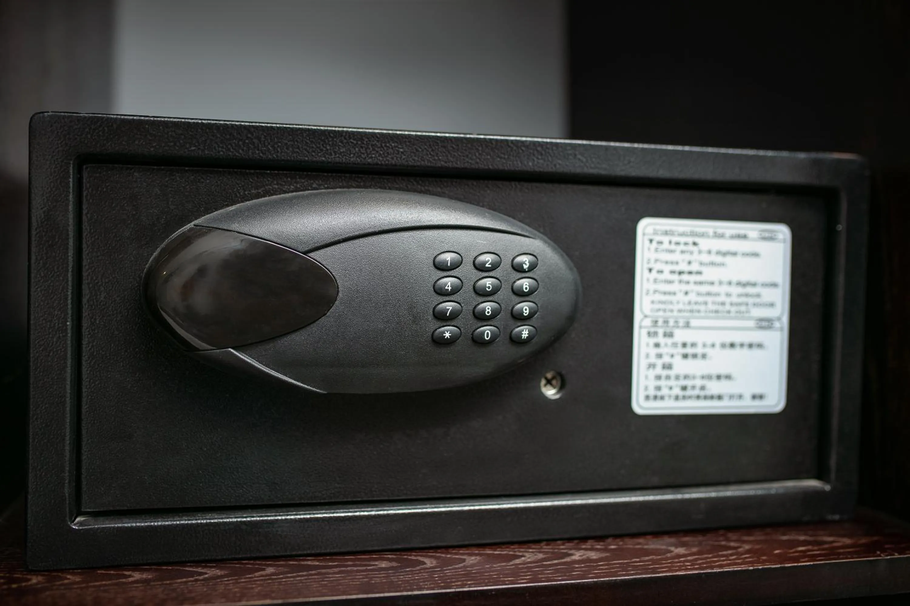 safe in La Renta Hotel & Spa