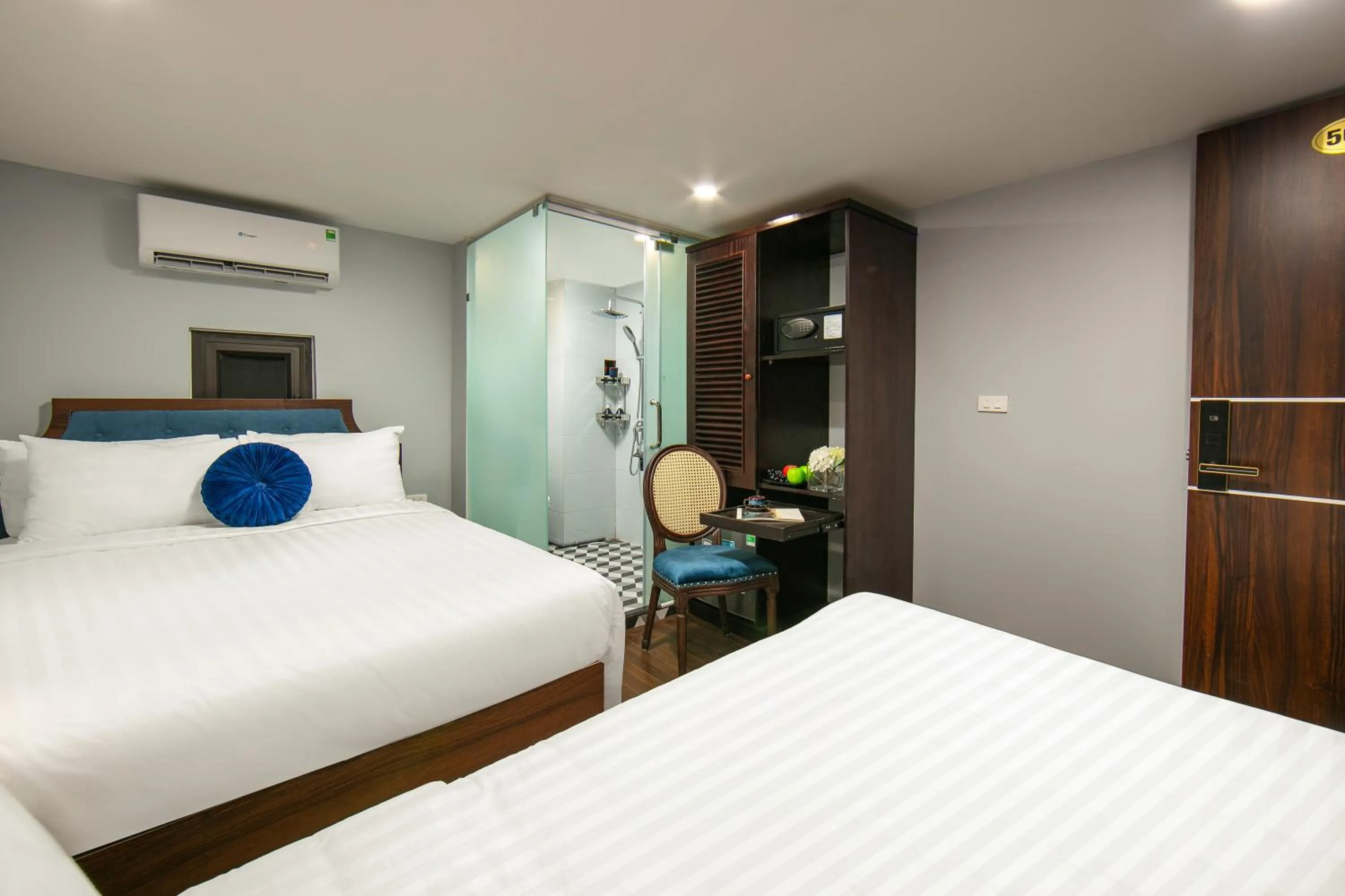 Photo of the whole room, Bed in La Renta Hotel & Spa