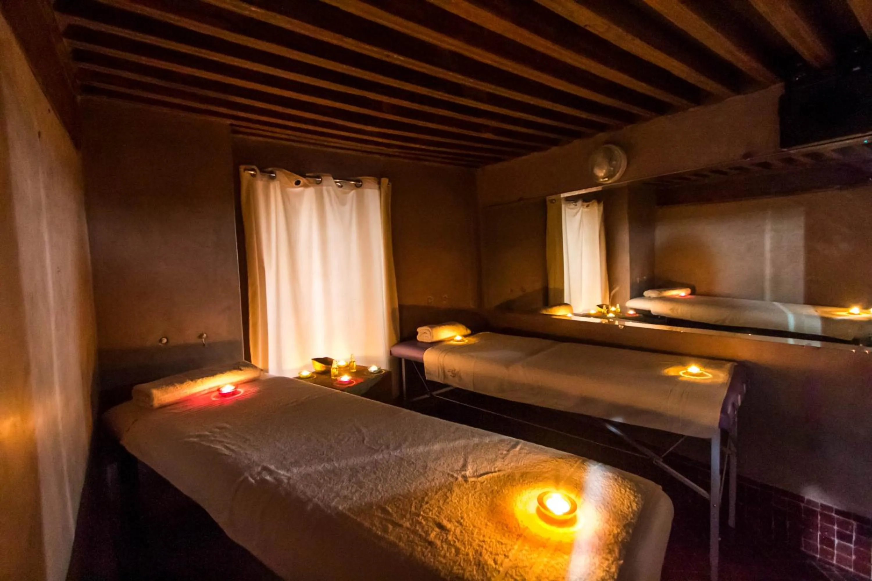 Massage, Bed in Riad Fez Yamanda