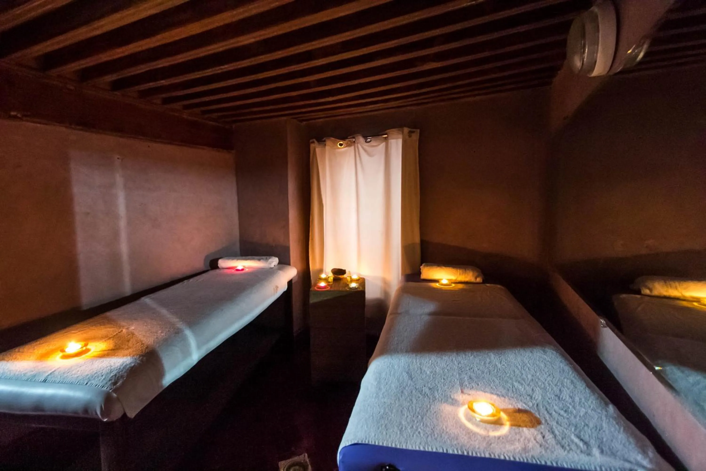 Massage, Bed in Riad Fez Yamanda