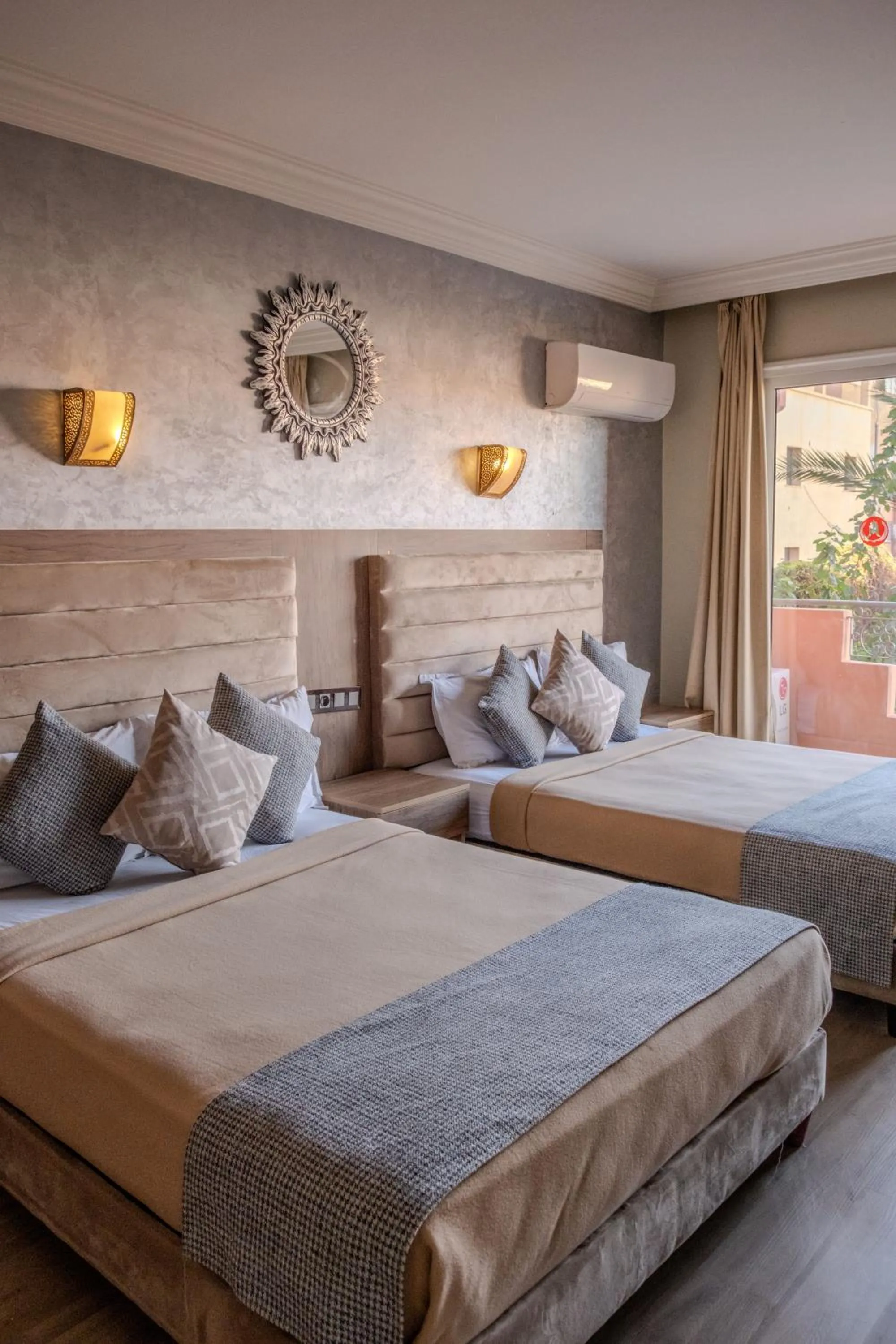 Bed in Imperial Holiday Hôtel & spa