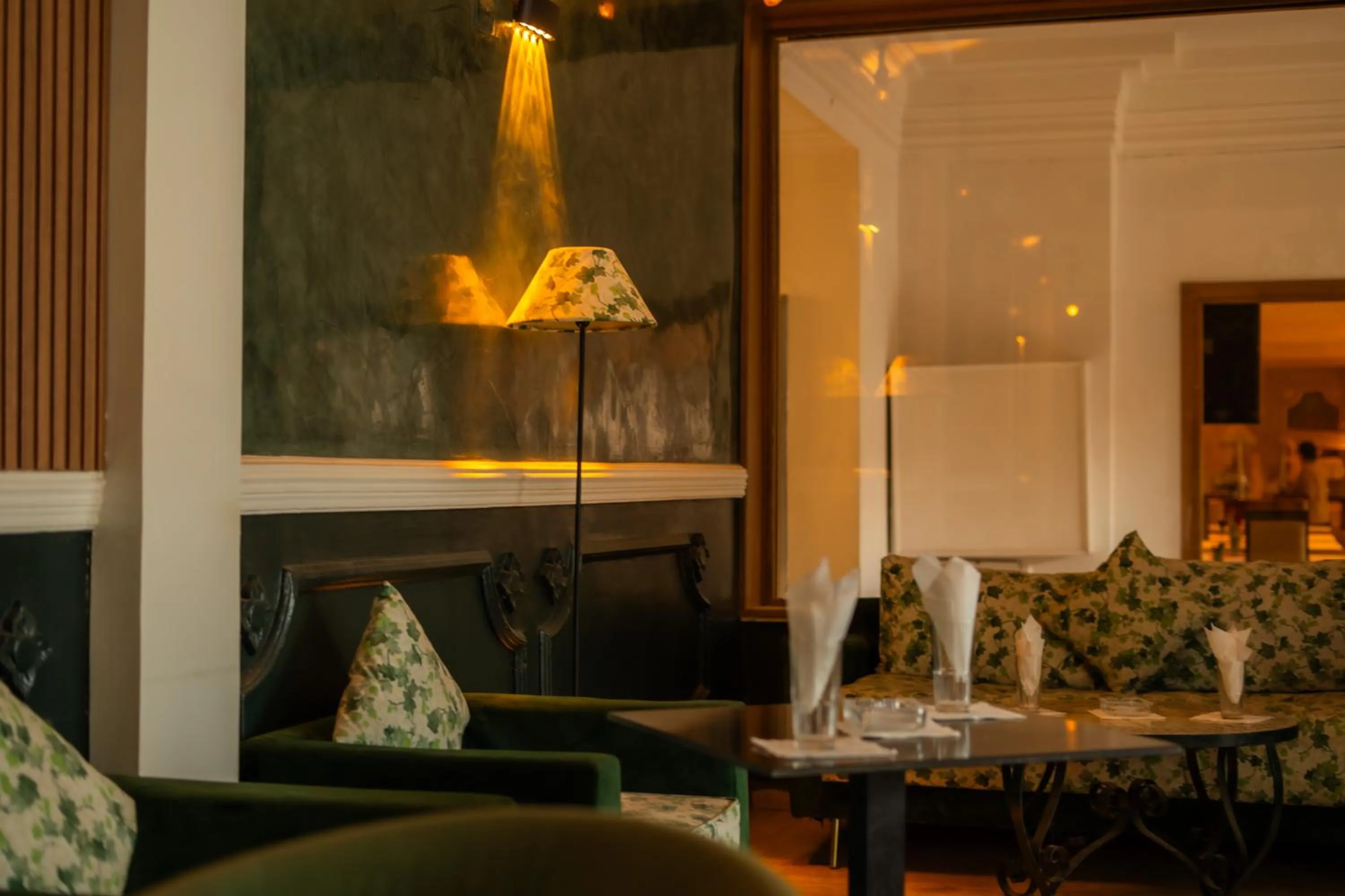 Lounge or bar in Imperial Holiday Hôtel & spa