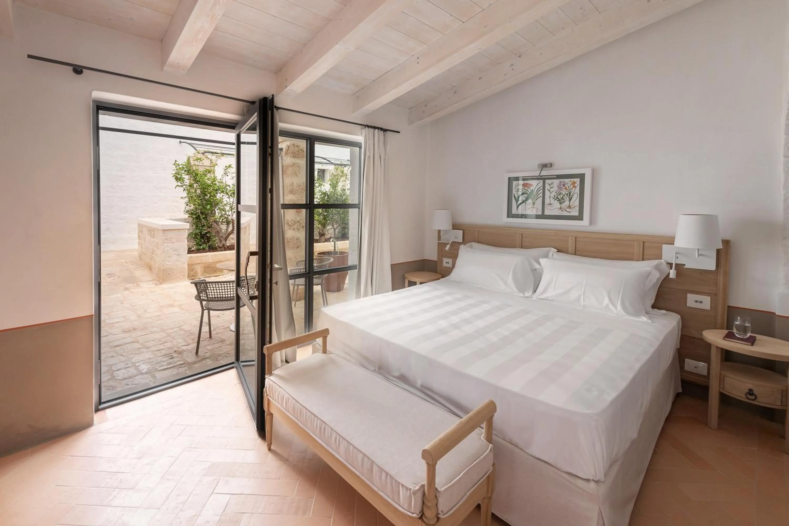 Bed in Masseria Auraterrae