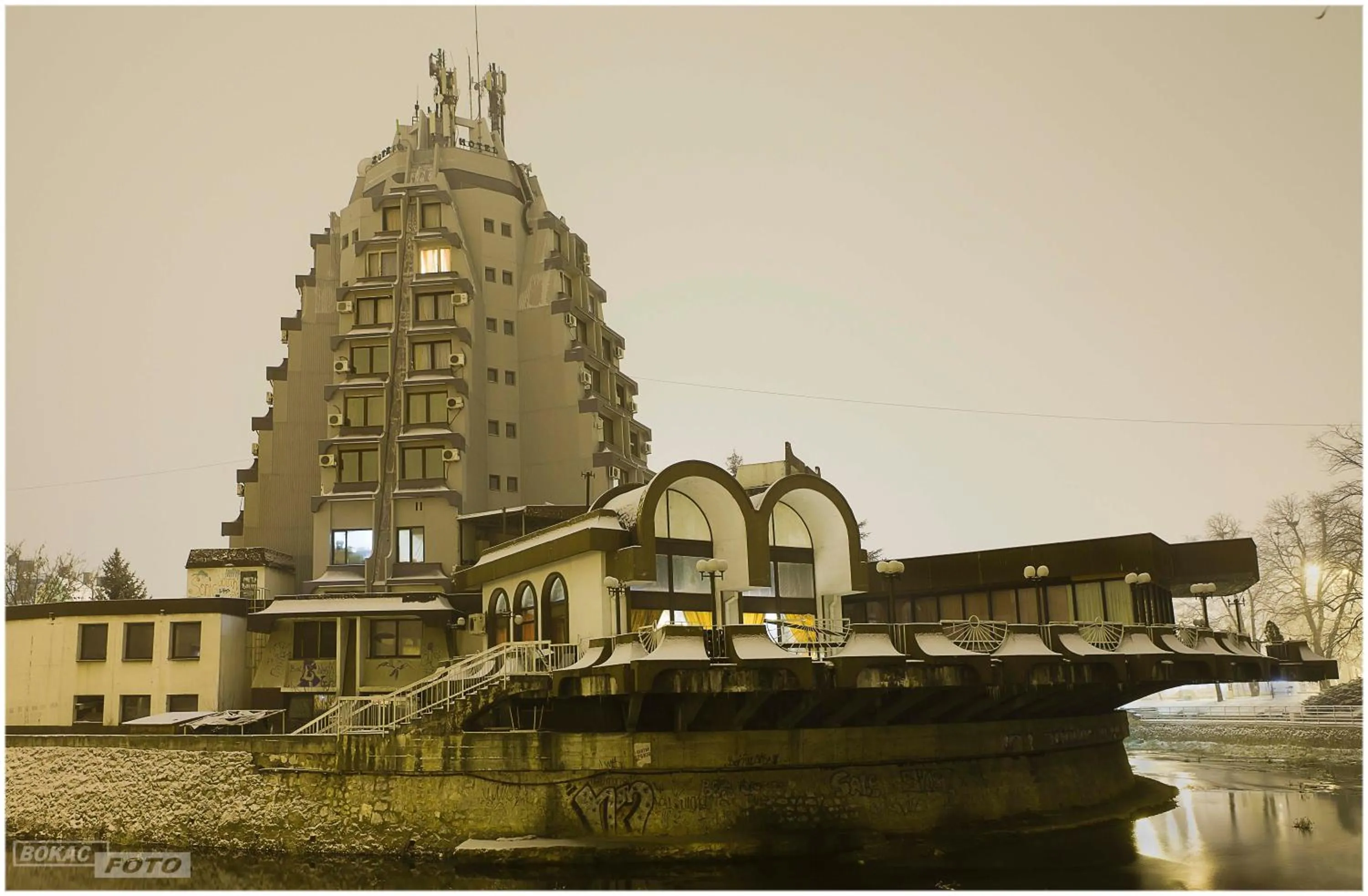 Facade/entrance in Hotel Petrus