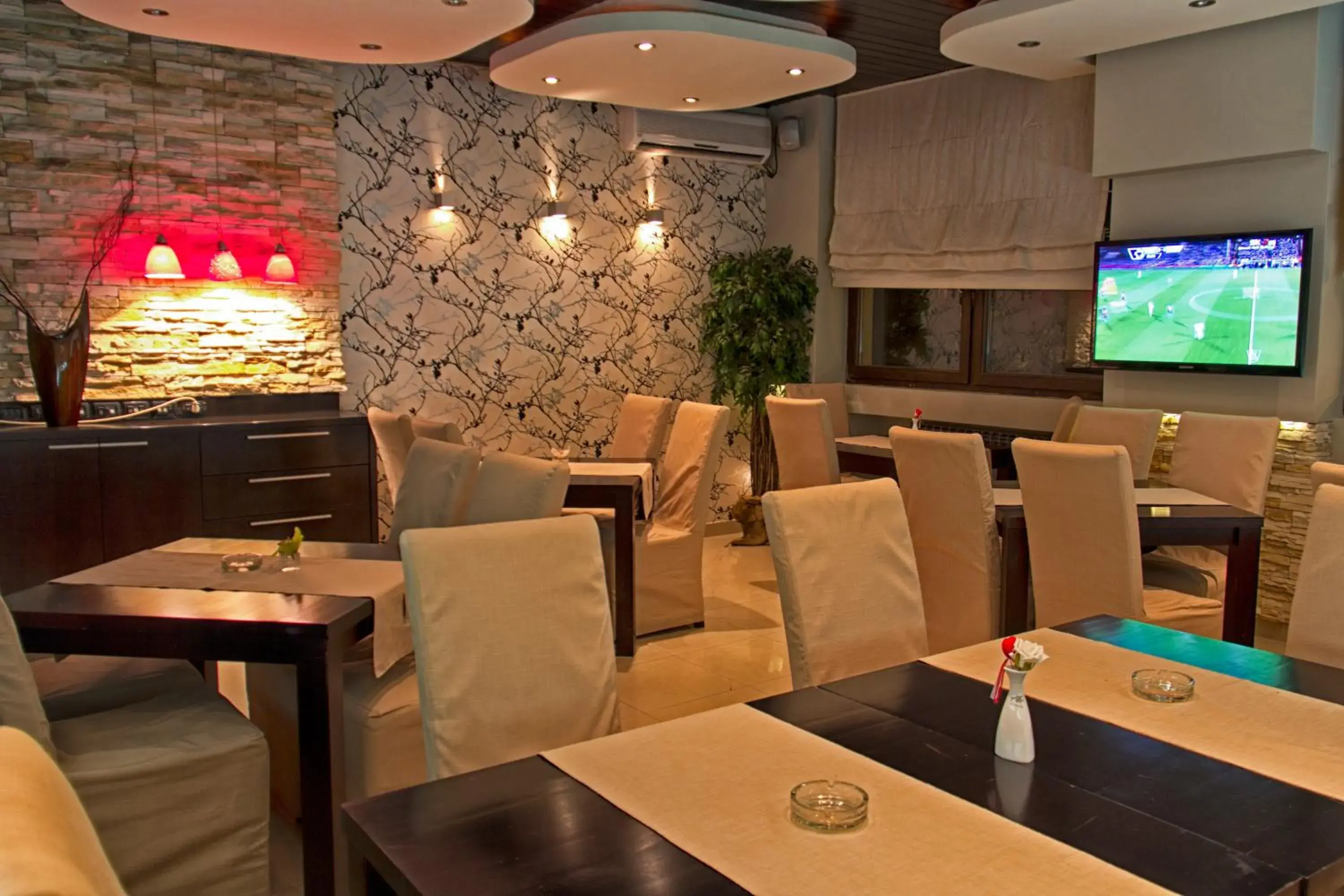 Restaurant/places to eat in Hotel Petrus Restaurant/places to eat in Hotel Petrus