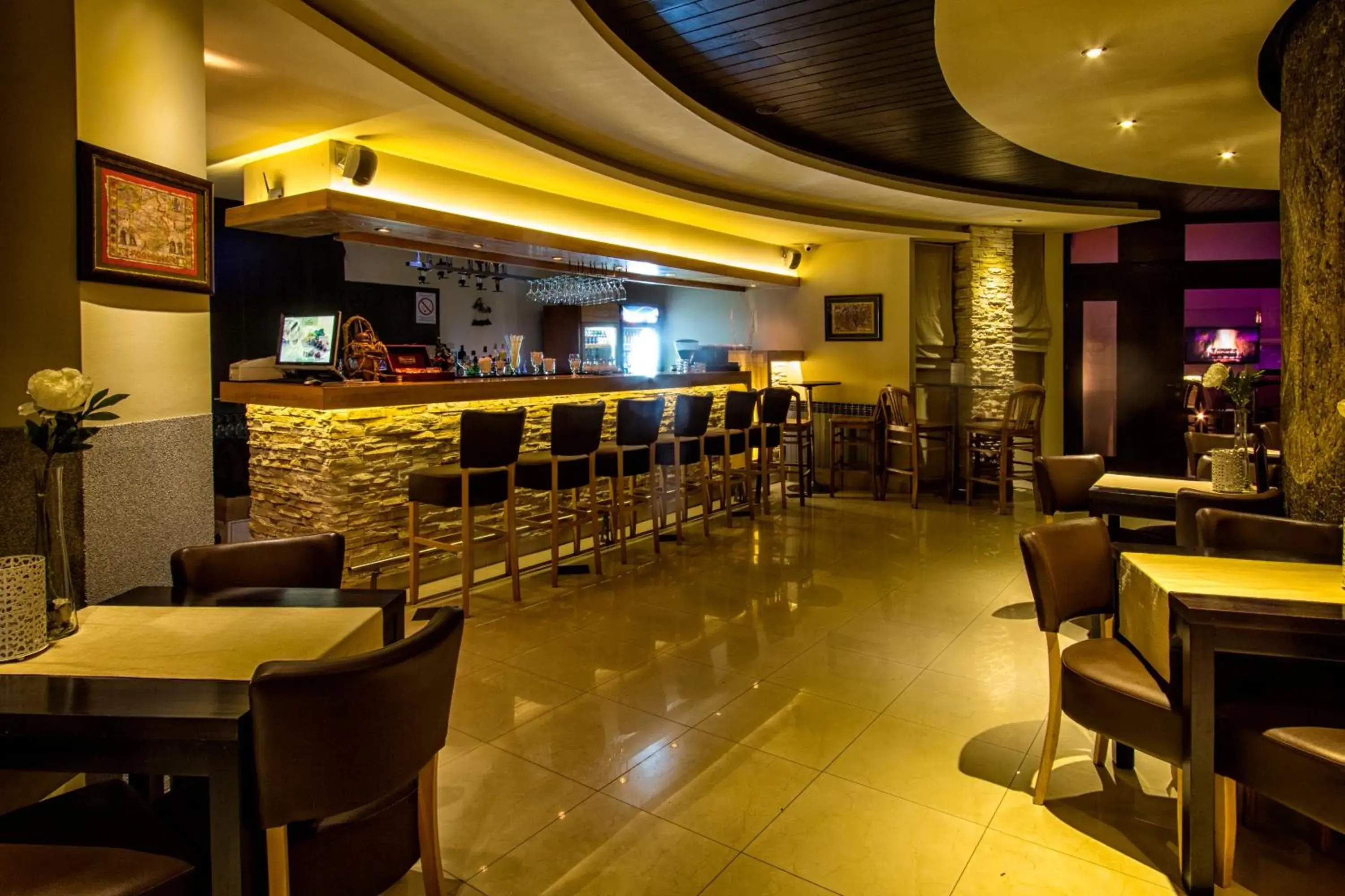 Restaurant/places to eat in Hotel Petrus Restaurant/places to eat in Hotel Petrus