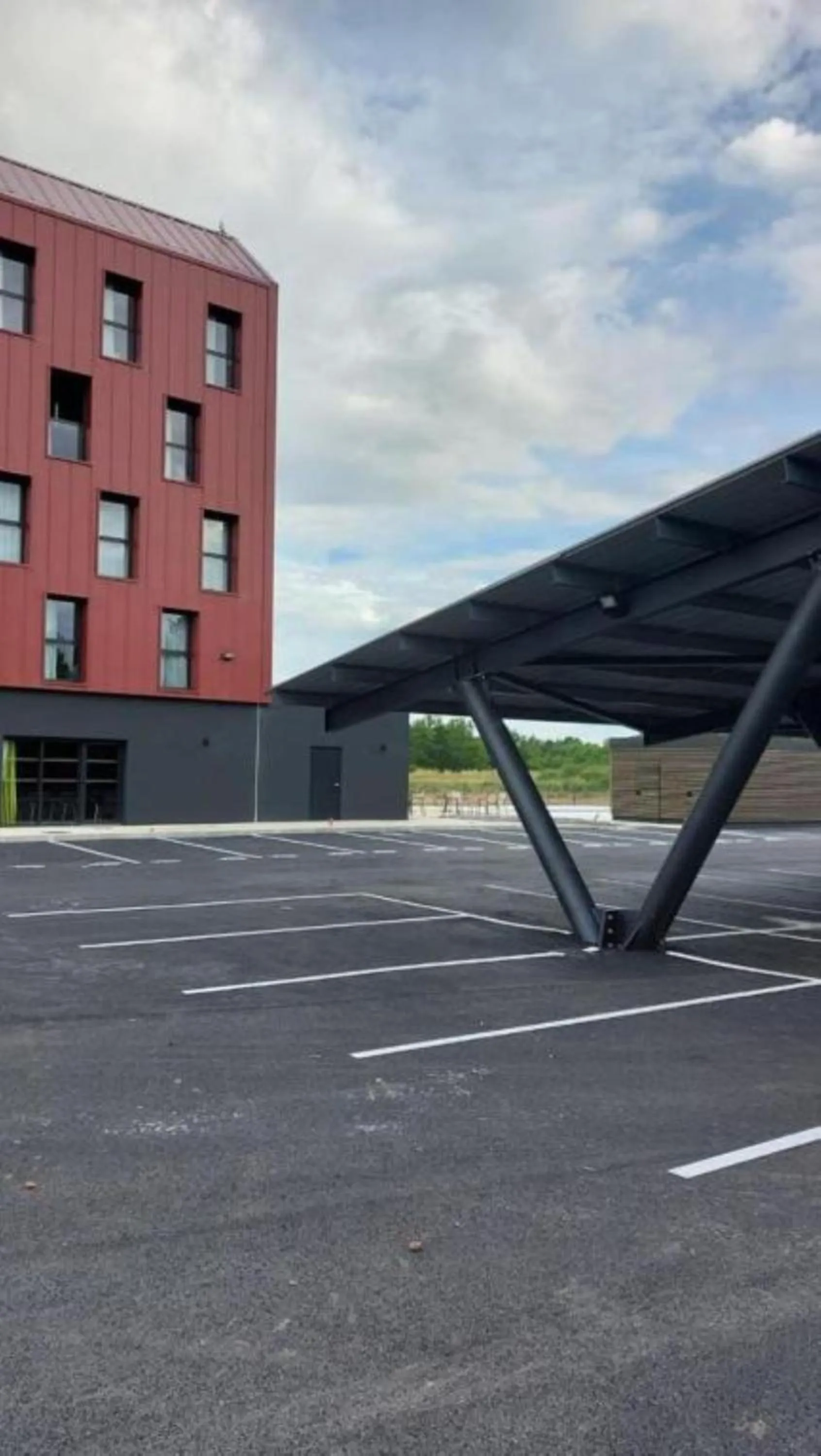 Property building in The Originals City, Relais d'Estillac, Agen Sud