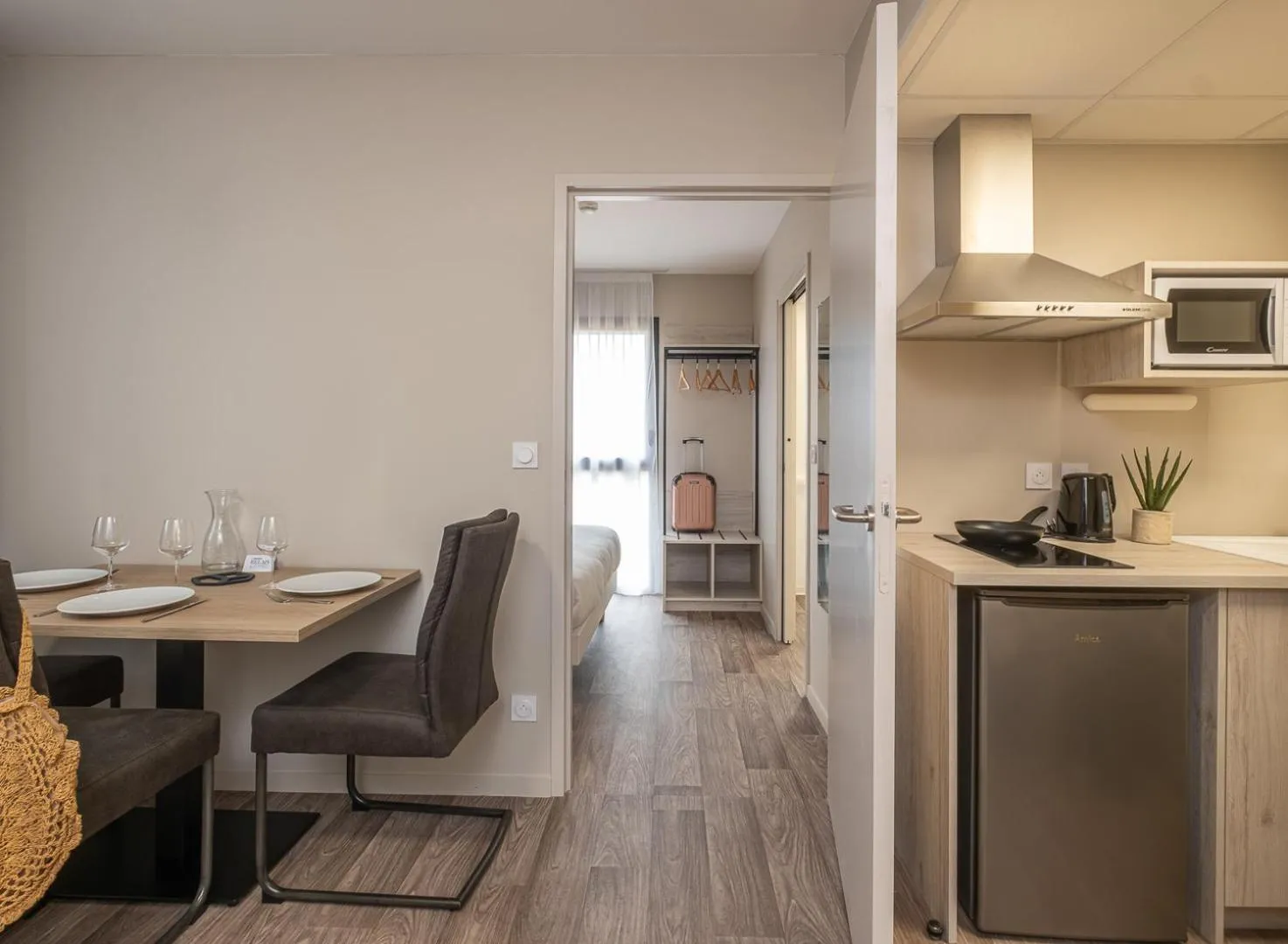 Kitchen or kitchenette in The Originals City, Relais d'Estillac, Agen Sud