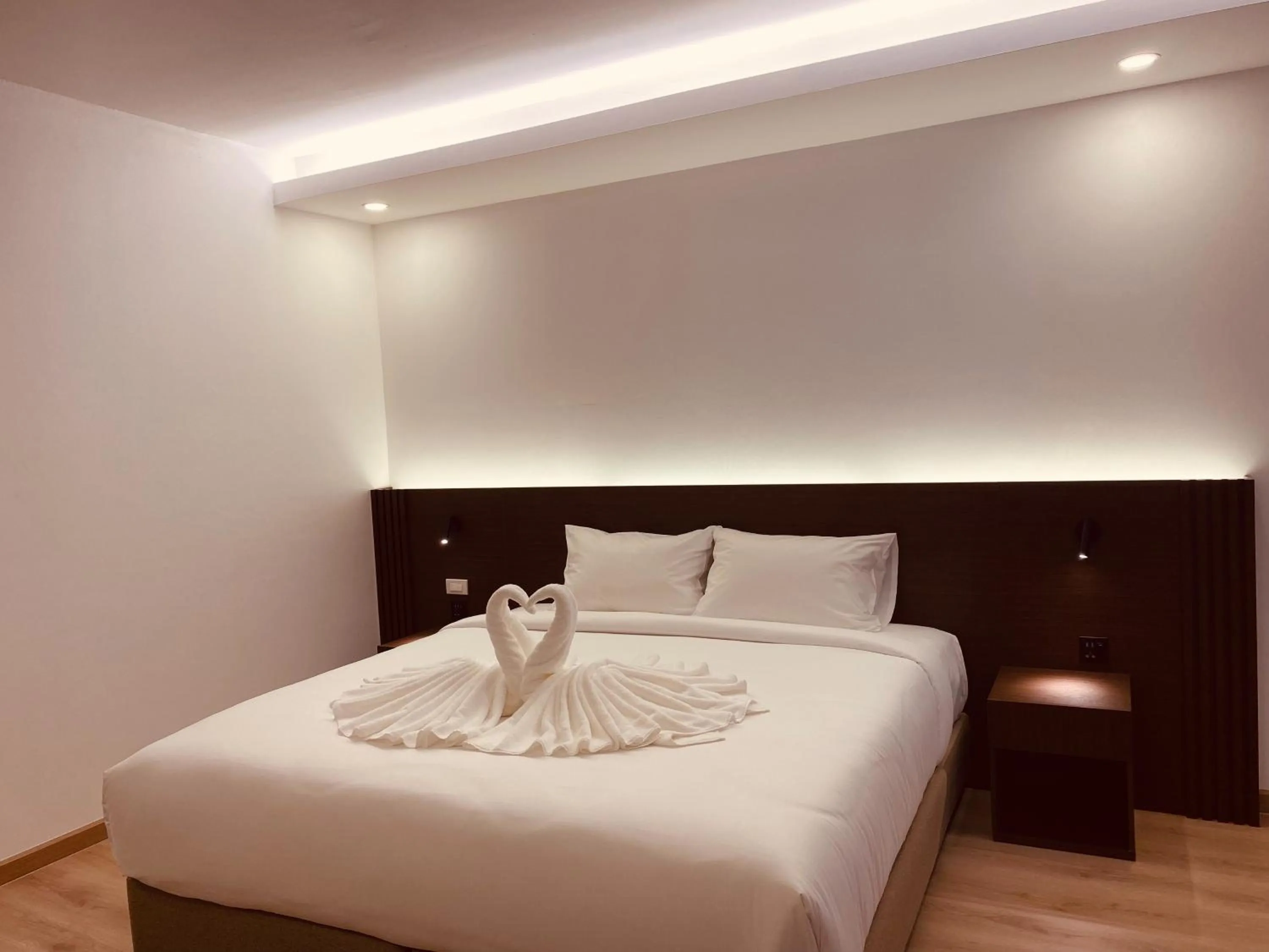 Bedroom, Bed in GEEN Hotel Chonburi