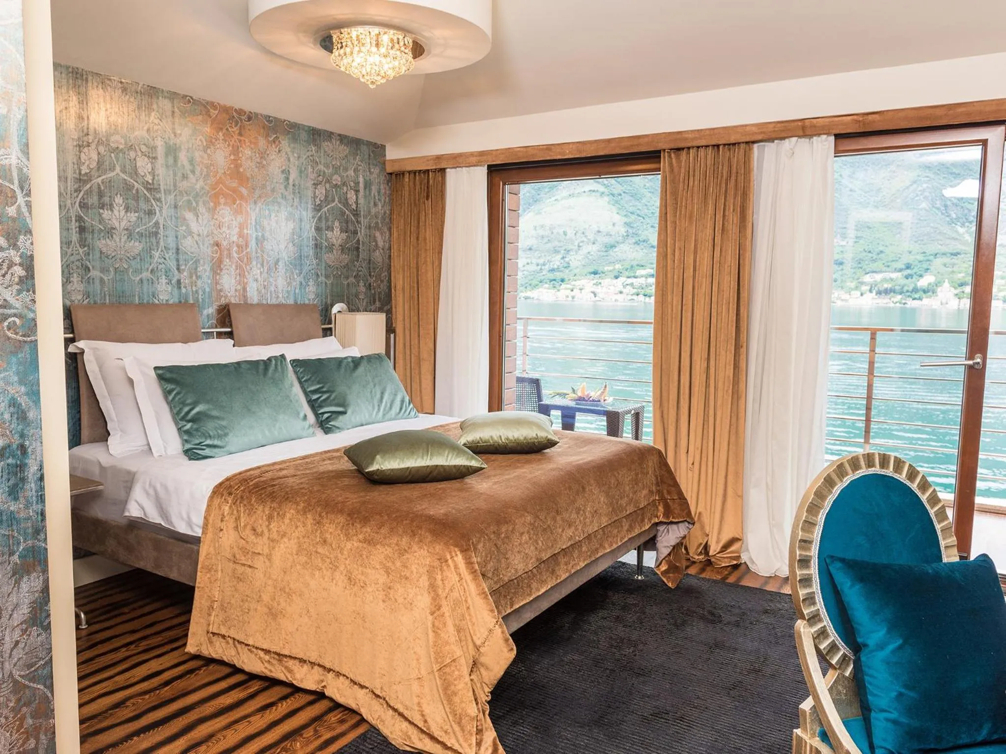 Bed in Hotel Forza Mare