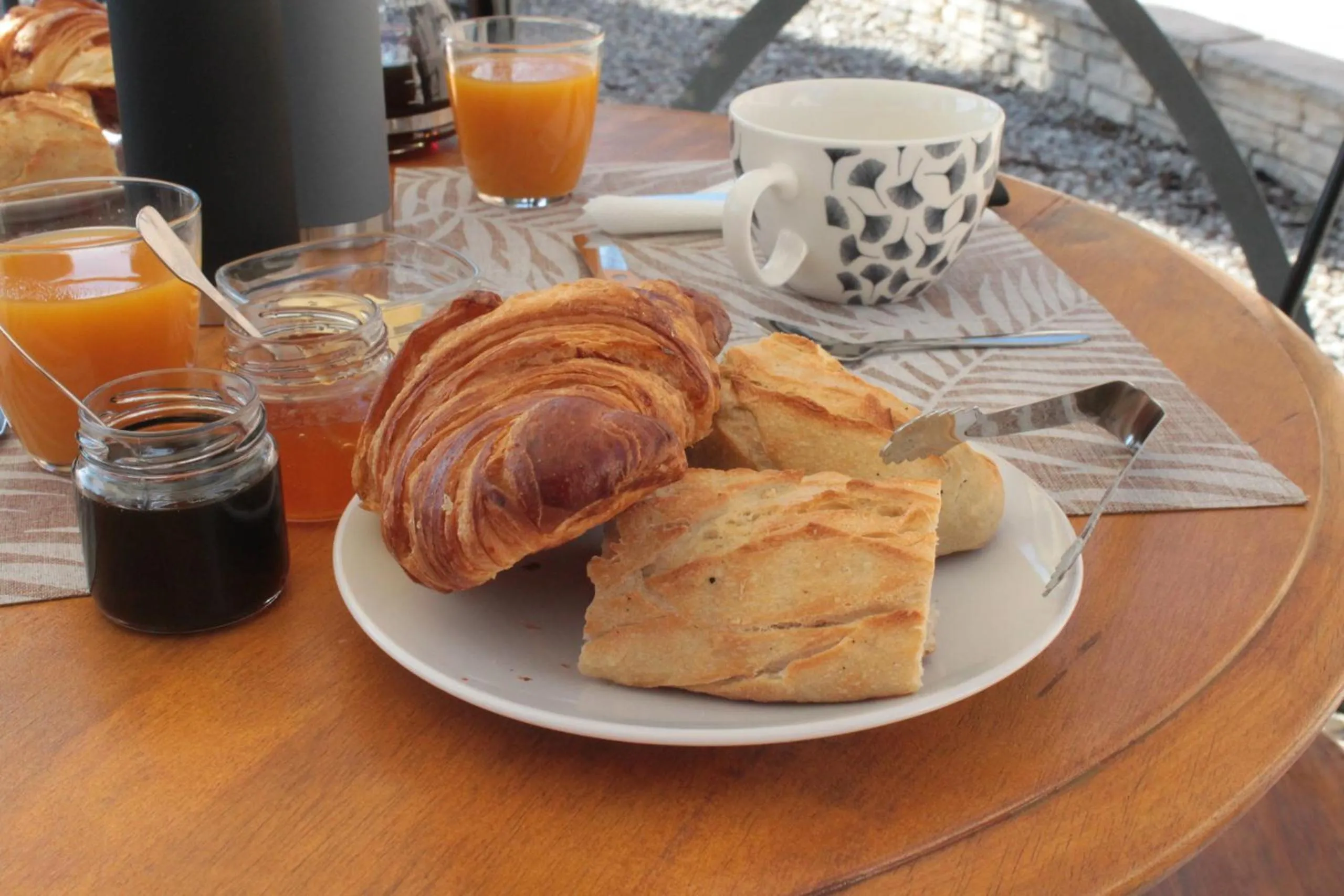 Breakfast in Chambre d'hôtes Des couleurs et des Mots