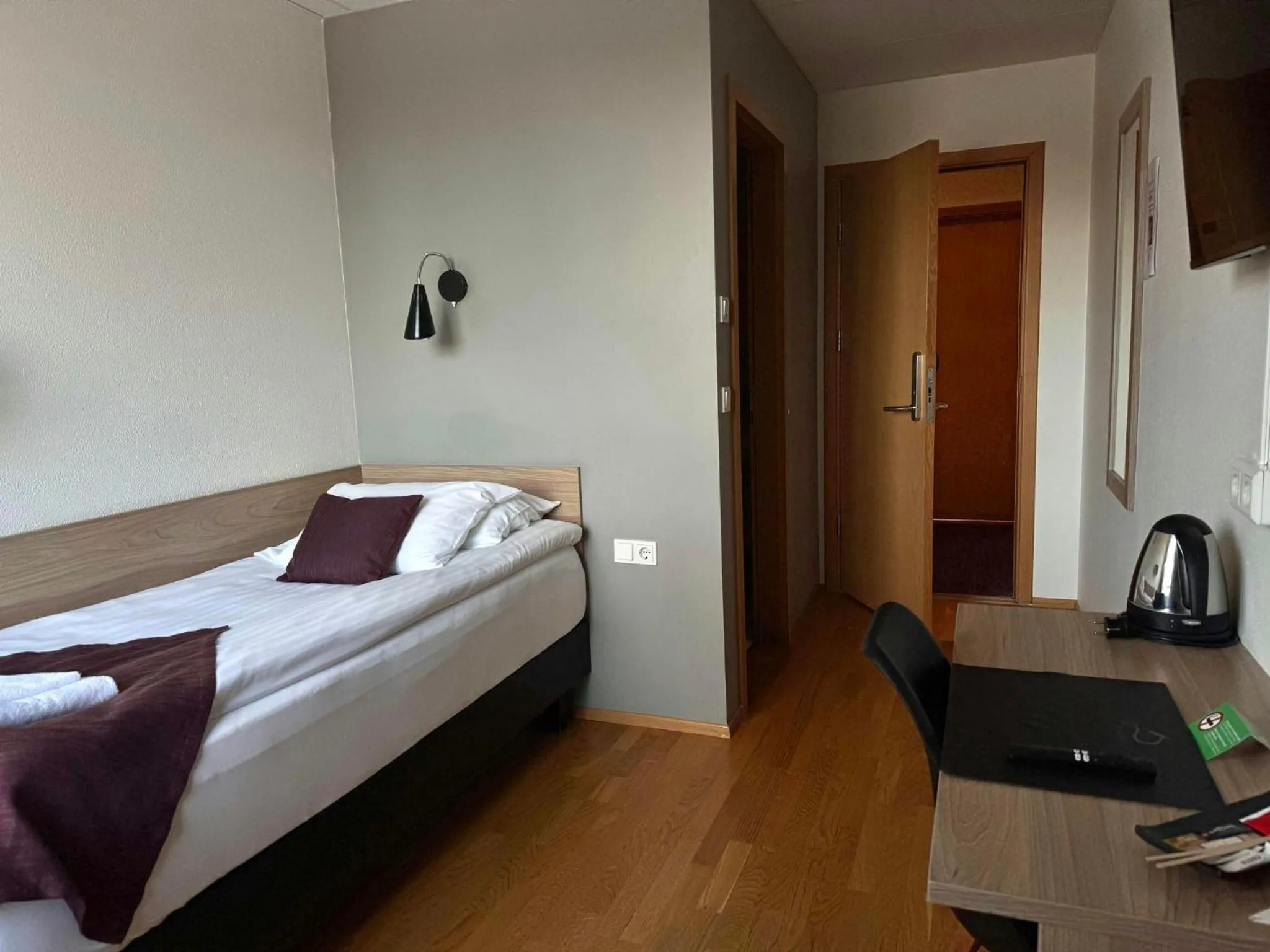 Bedroom, Bed in Hótel Valaskjálf