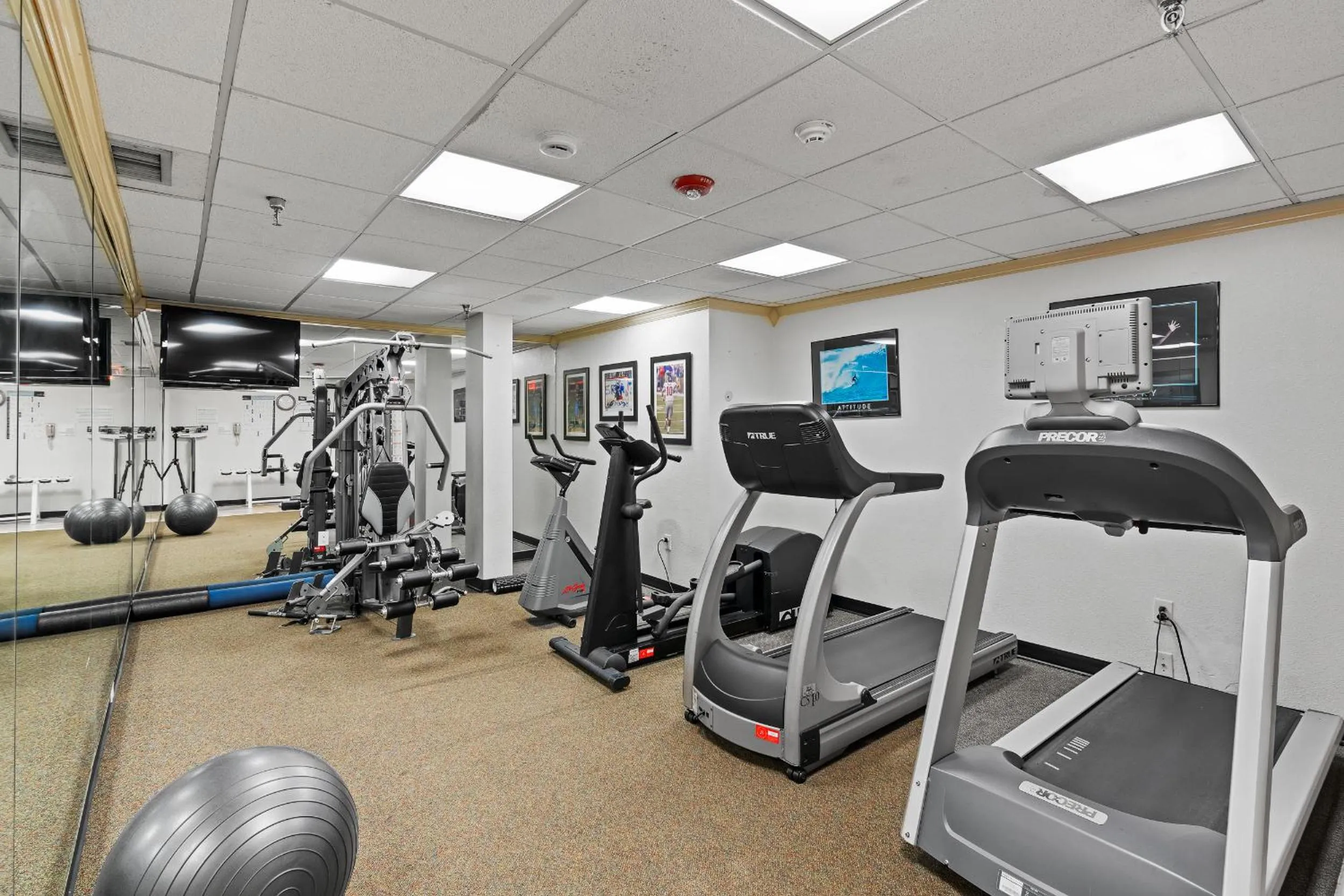 Executive Inn - Fort Lee