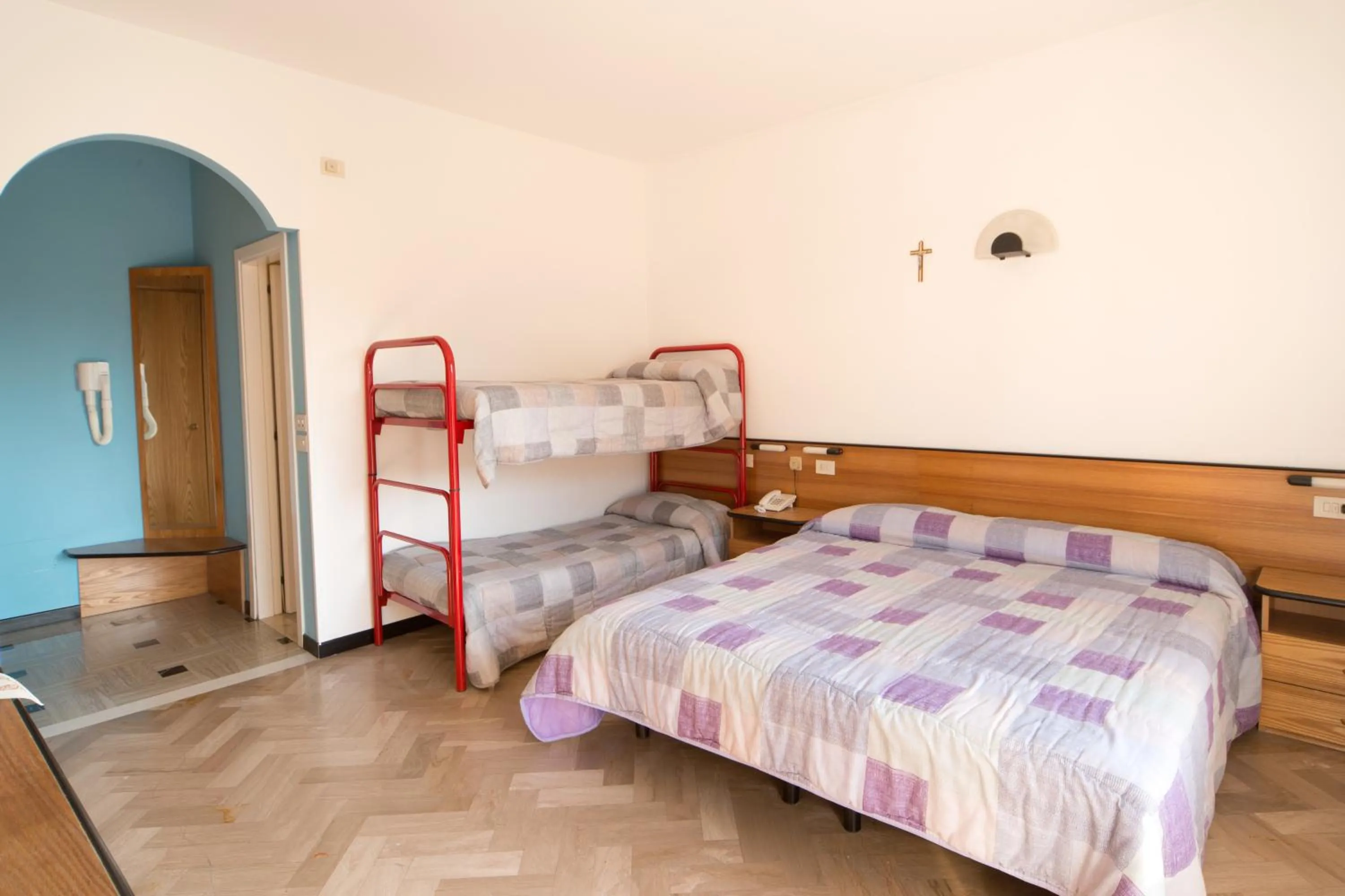 Photo of the whole room, Bed in Hotel Crocenzi