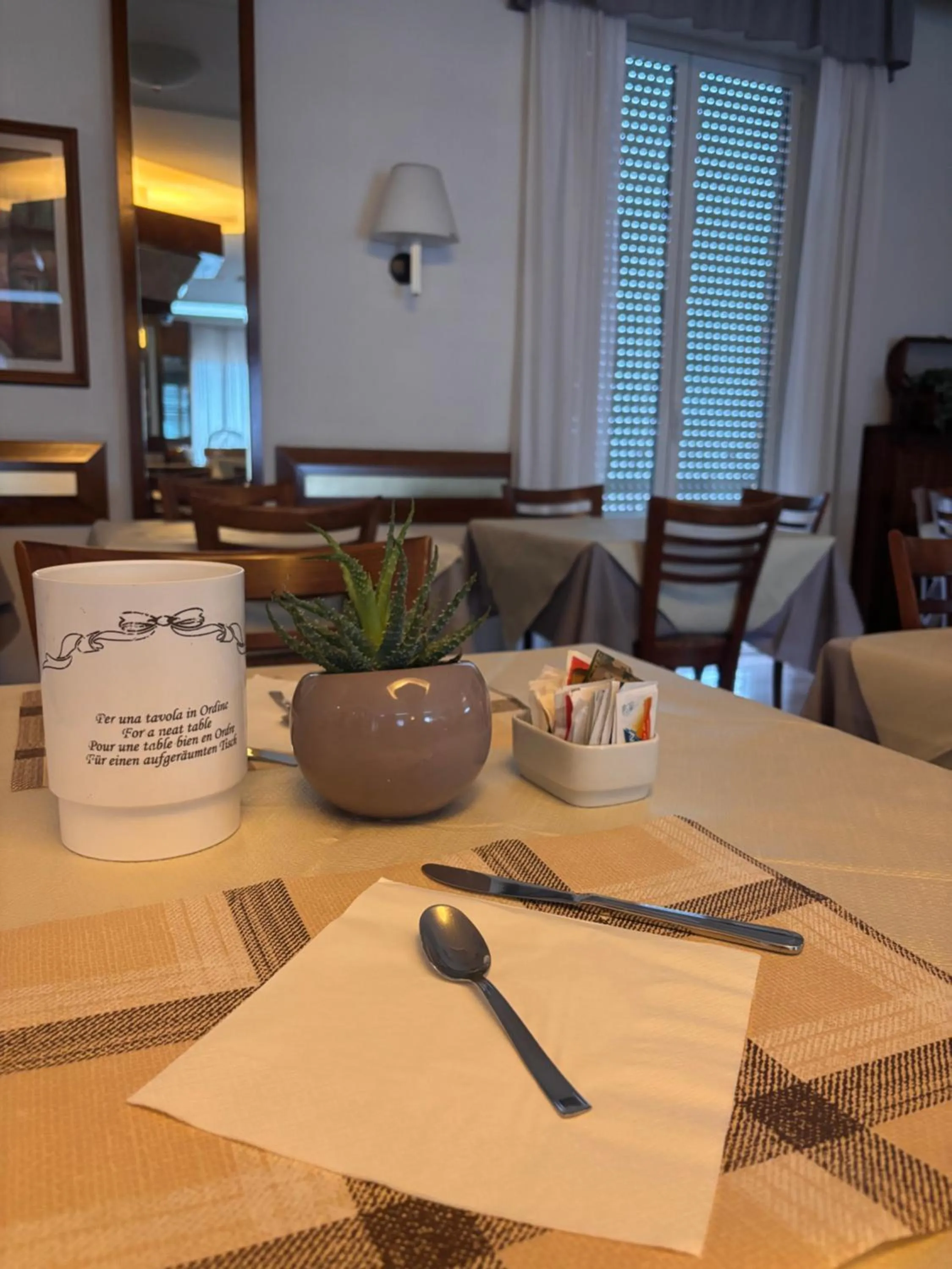 Breakfast in Hotel Crocenzi