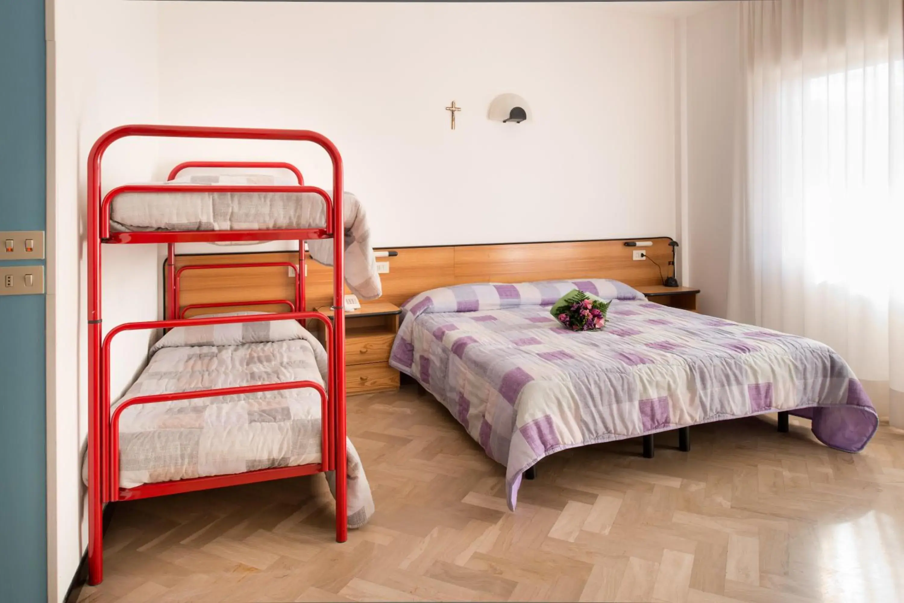 Quadruple Room in Hotel Crocenzi Quadruple Room in Hotel Crocenzi