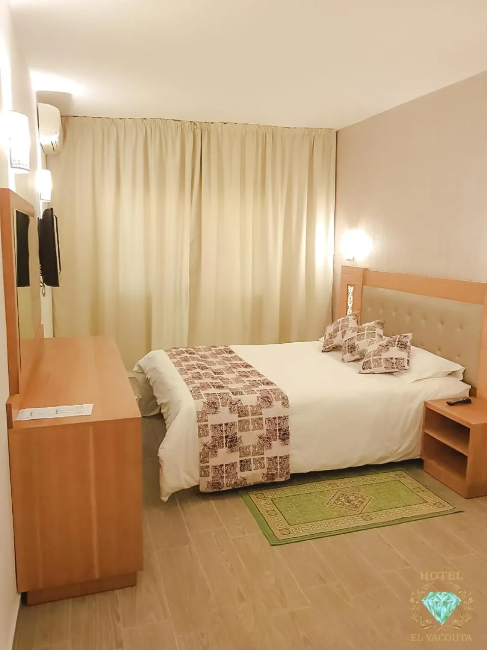 Bedroom, Bed in El Yacouta