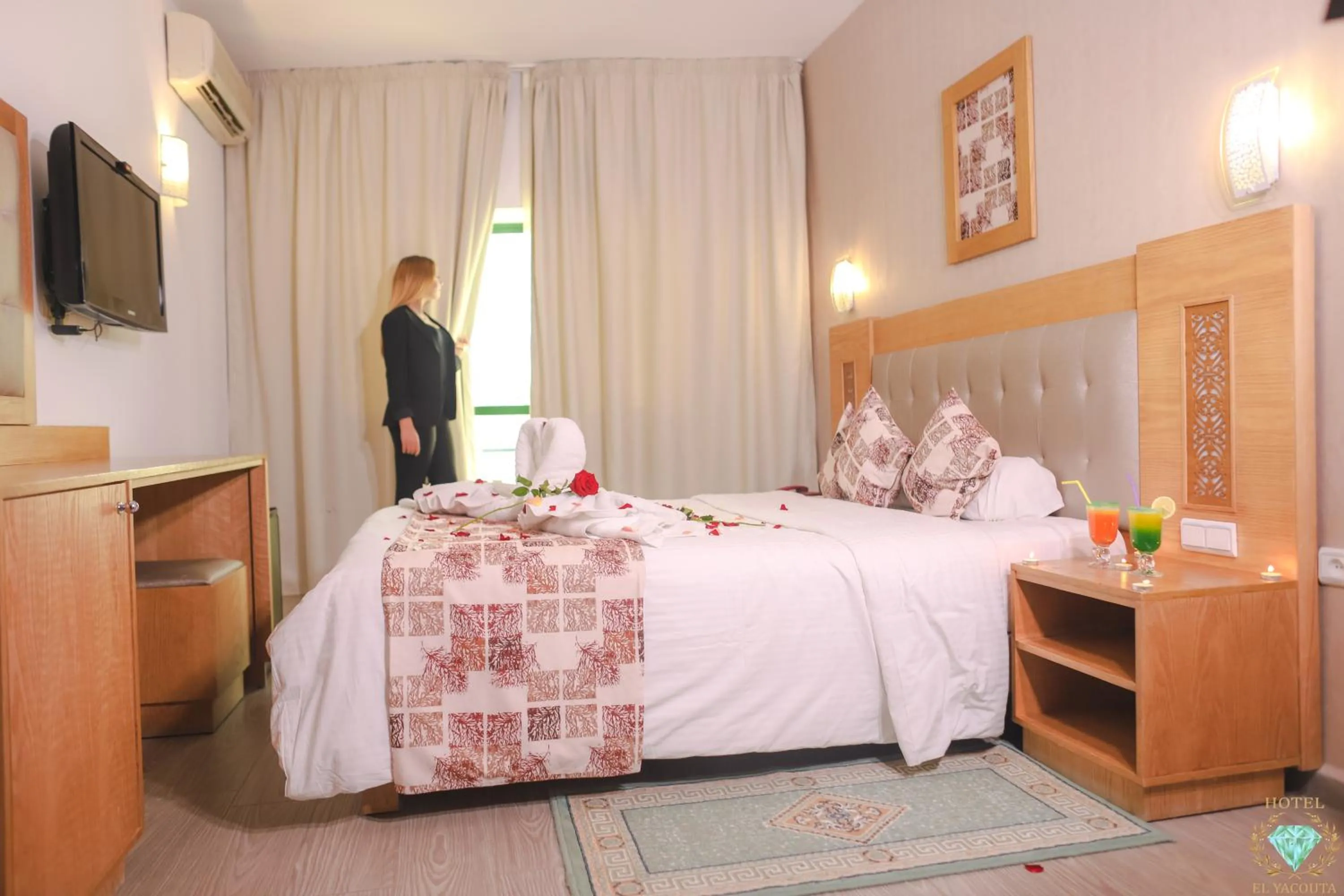 Bedroom, Bed in El Yacouta