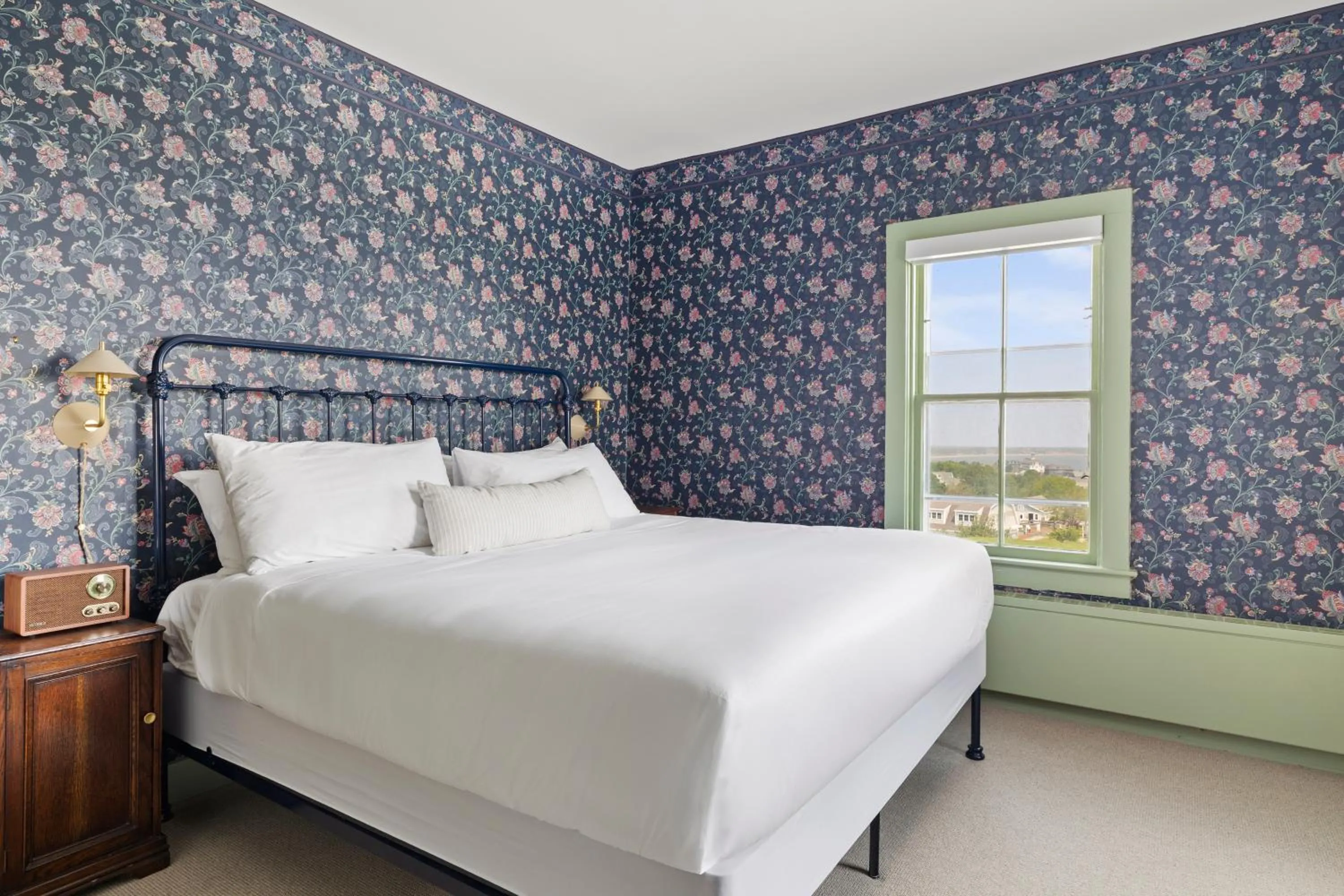Bed in Atlantic Inn