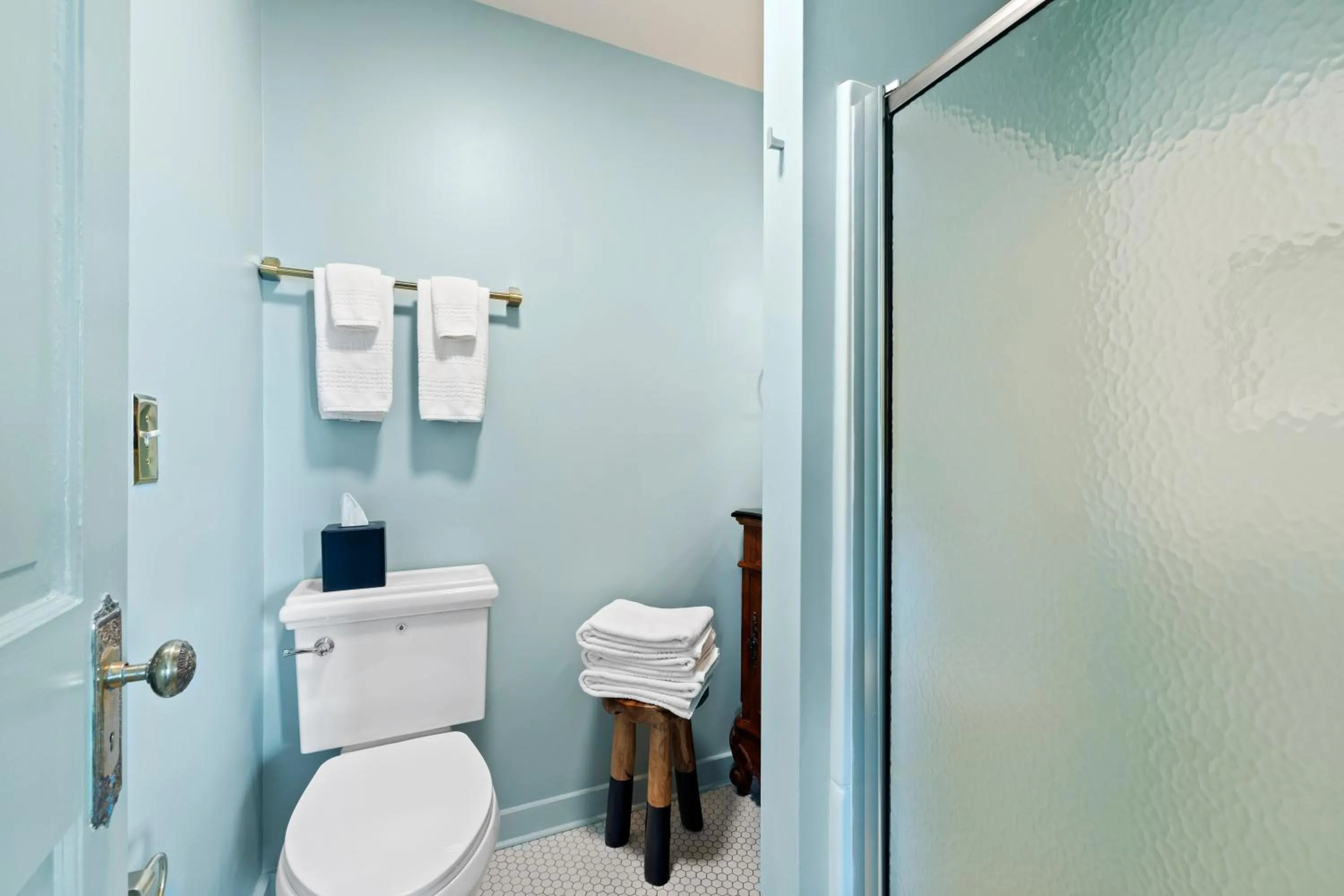 Toilet in Atlantic Inn