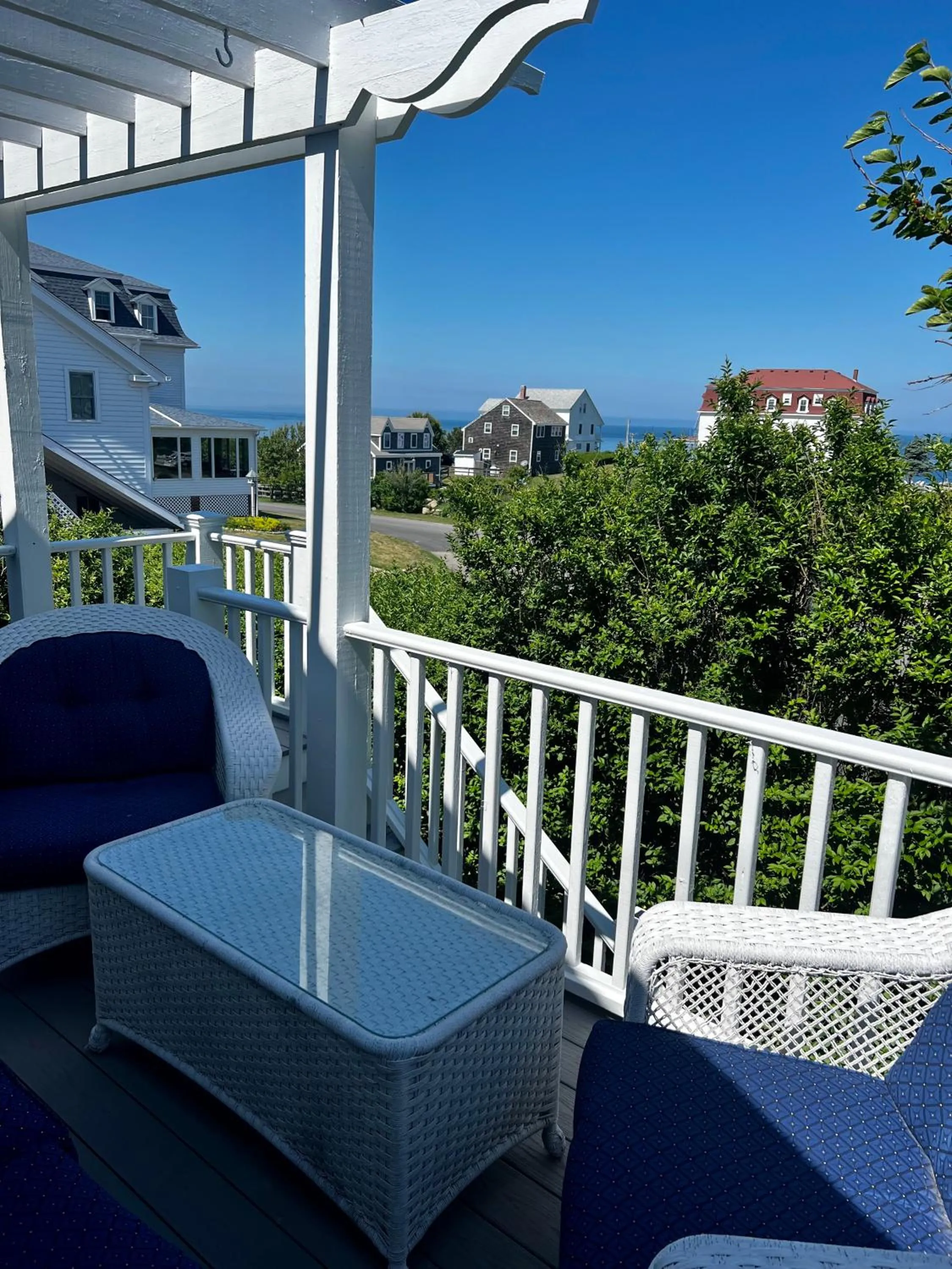 Balcony/Terrace in Atlantic Inn