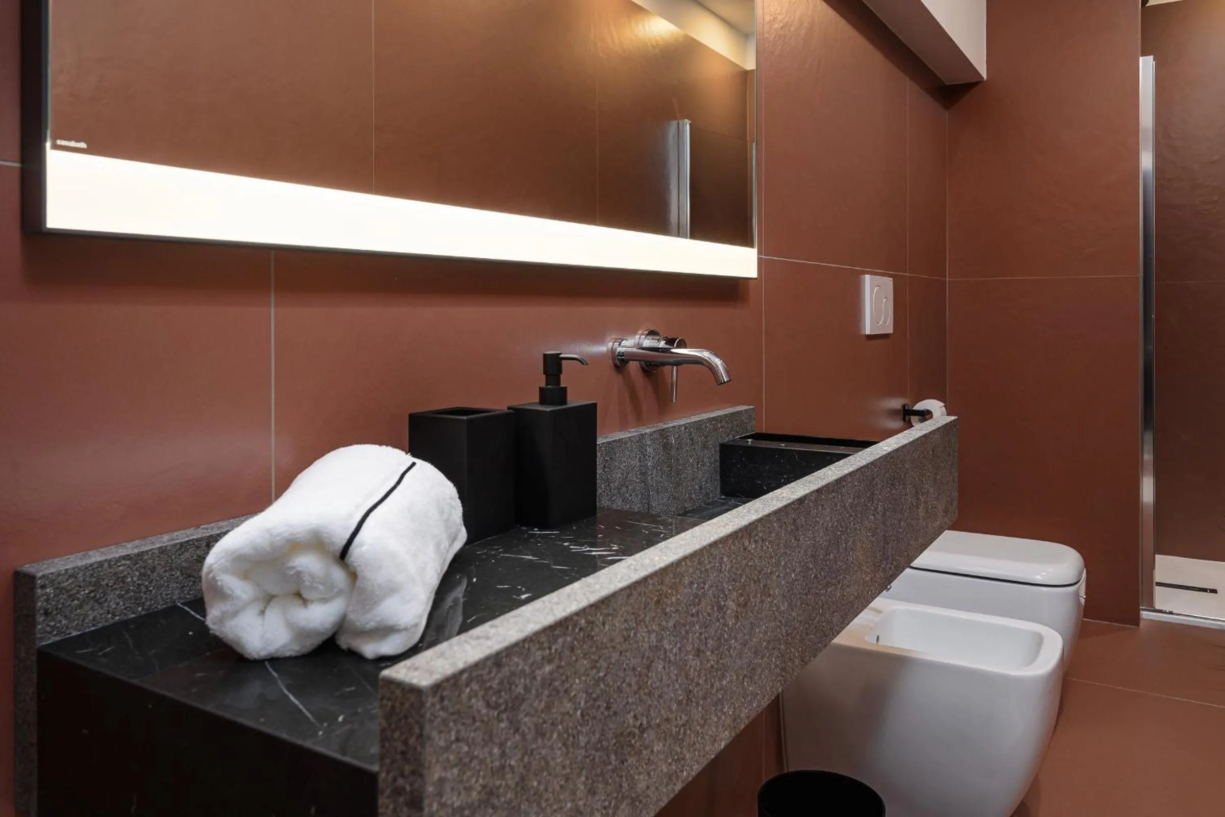 Toilet in Sotto Loft