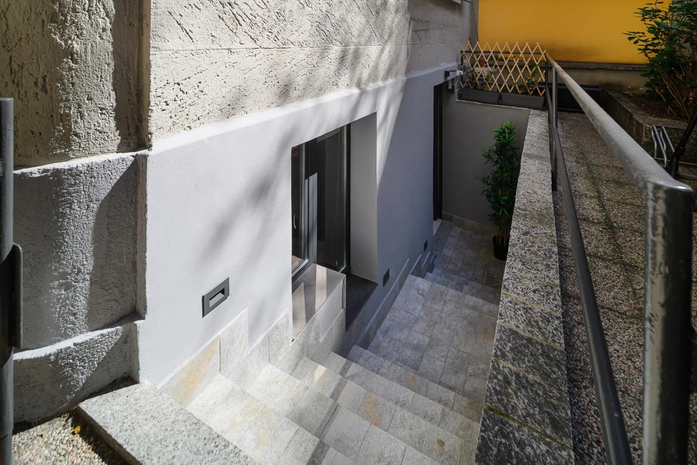 Property building in Sotto Loft