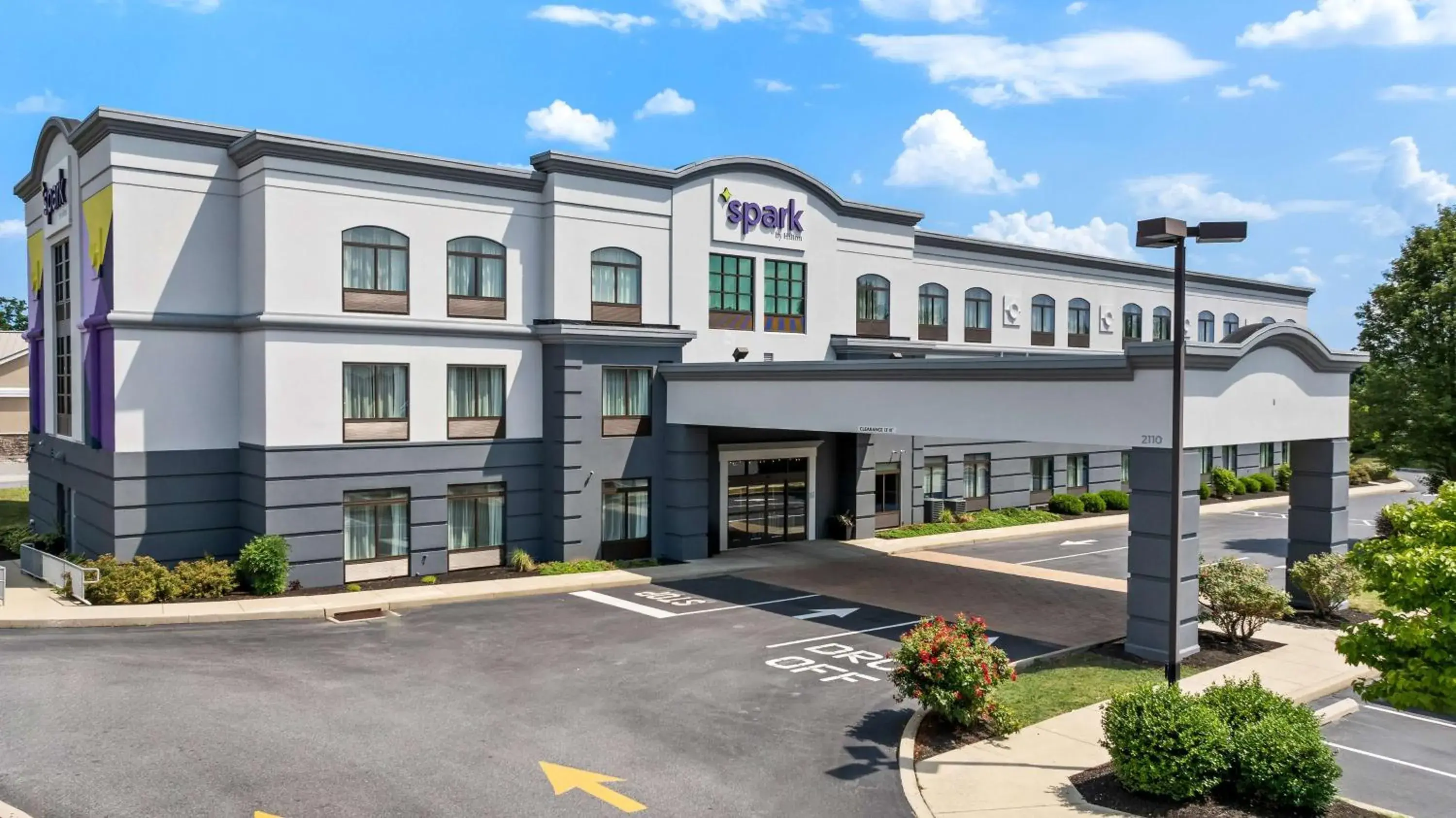 Property building in Spark by Hilton Lancaster Dutch Country Property building in Spark by Hilton Lancaster Dutch Country