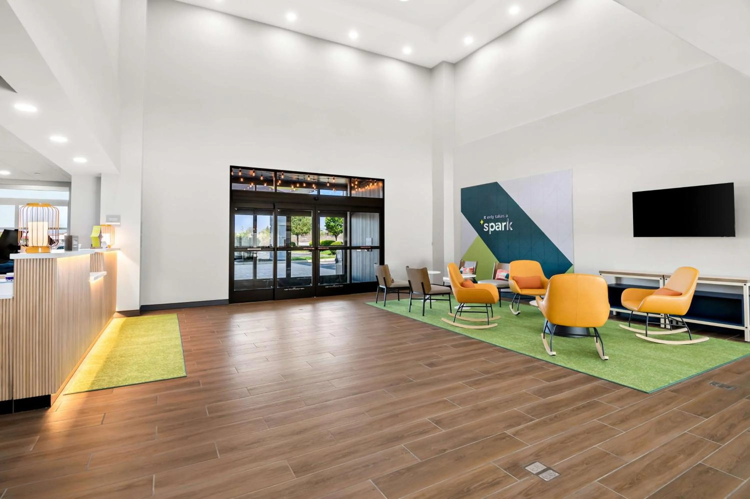 Lobby or reception in Spark by Hilton Lancaster Dutch Country