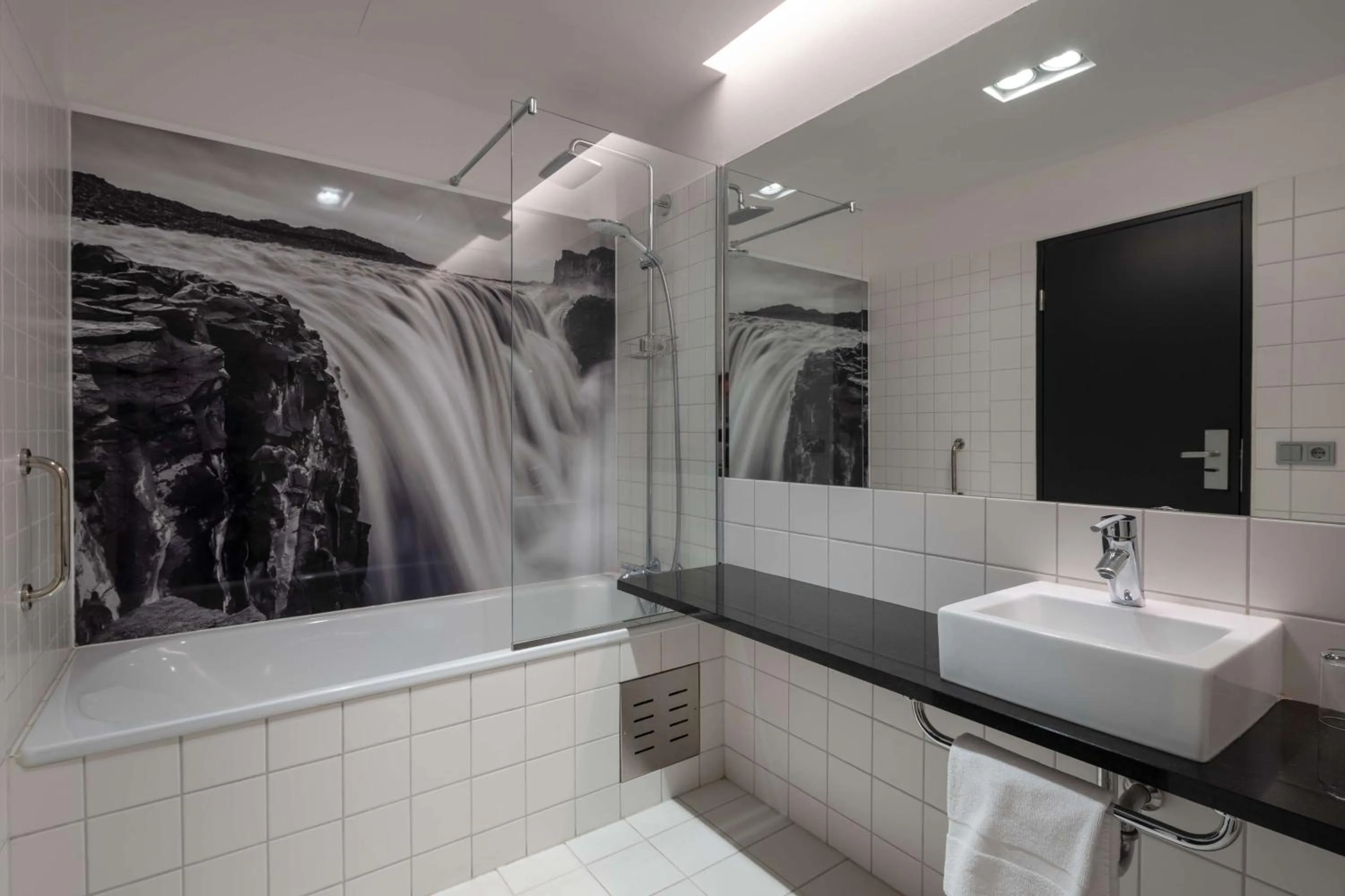 Bathroom in Radisson Blu 1919 Hotel, Reykjavík