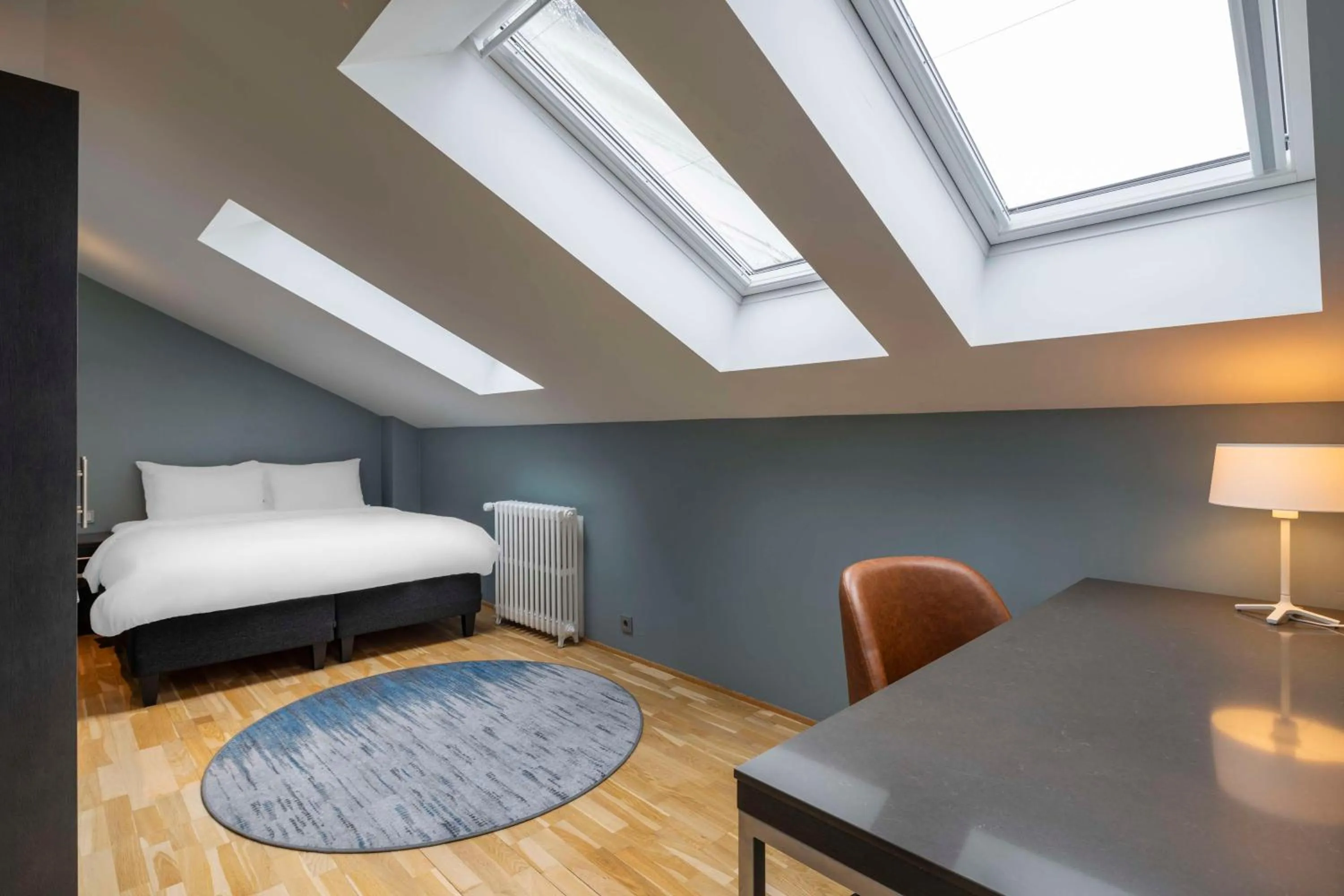 Bedroom, Bed in Radisson Blu 1919 Hotel, Reykjavík