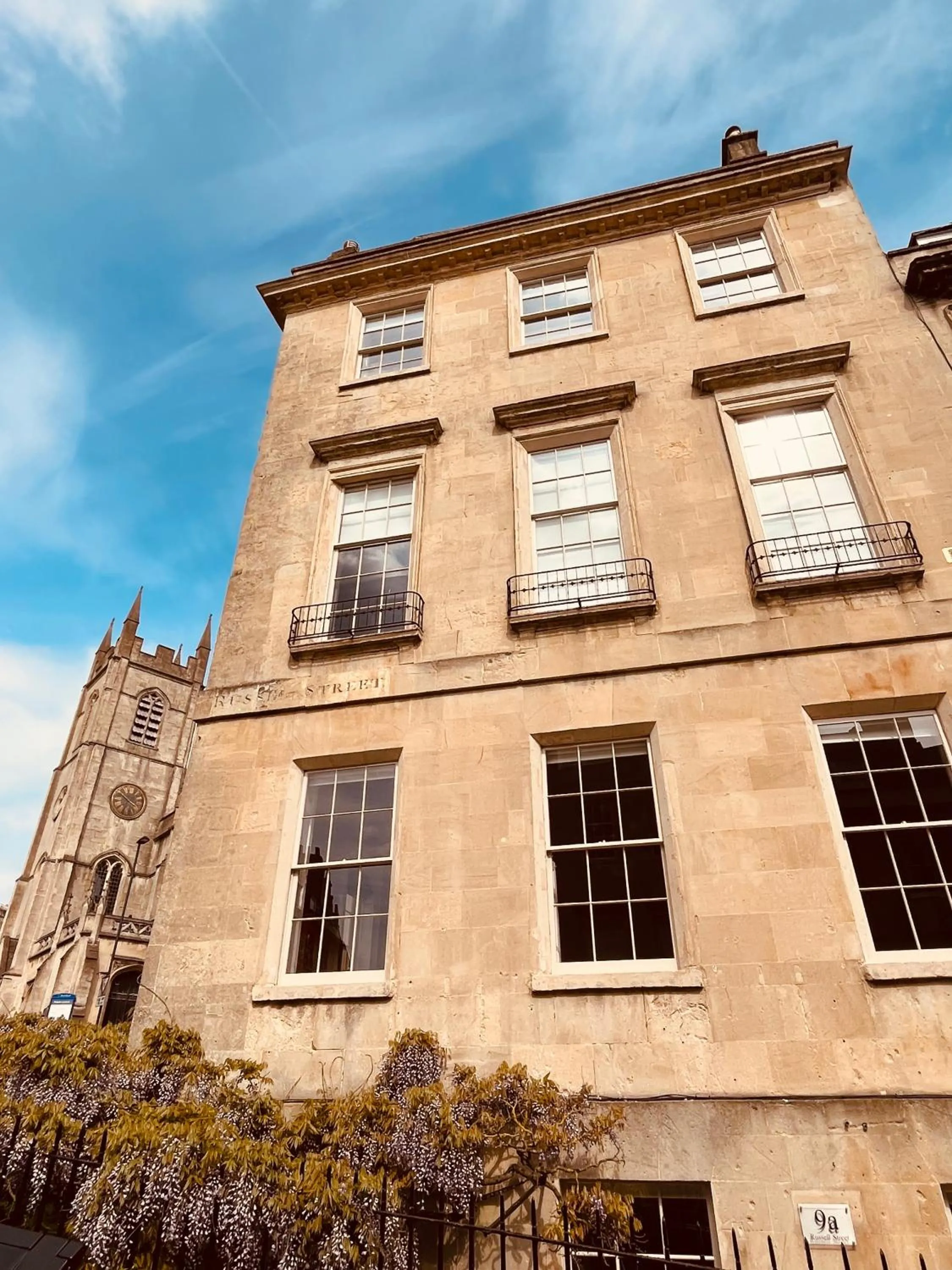 Russell House Suites