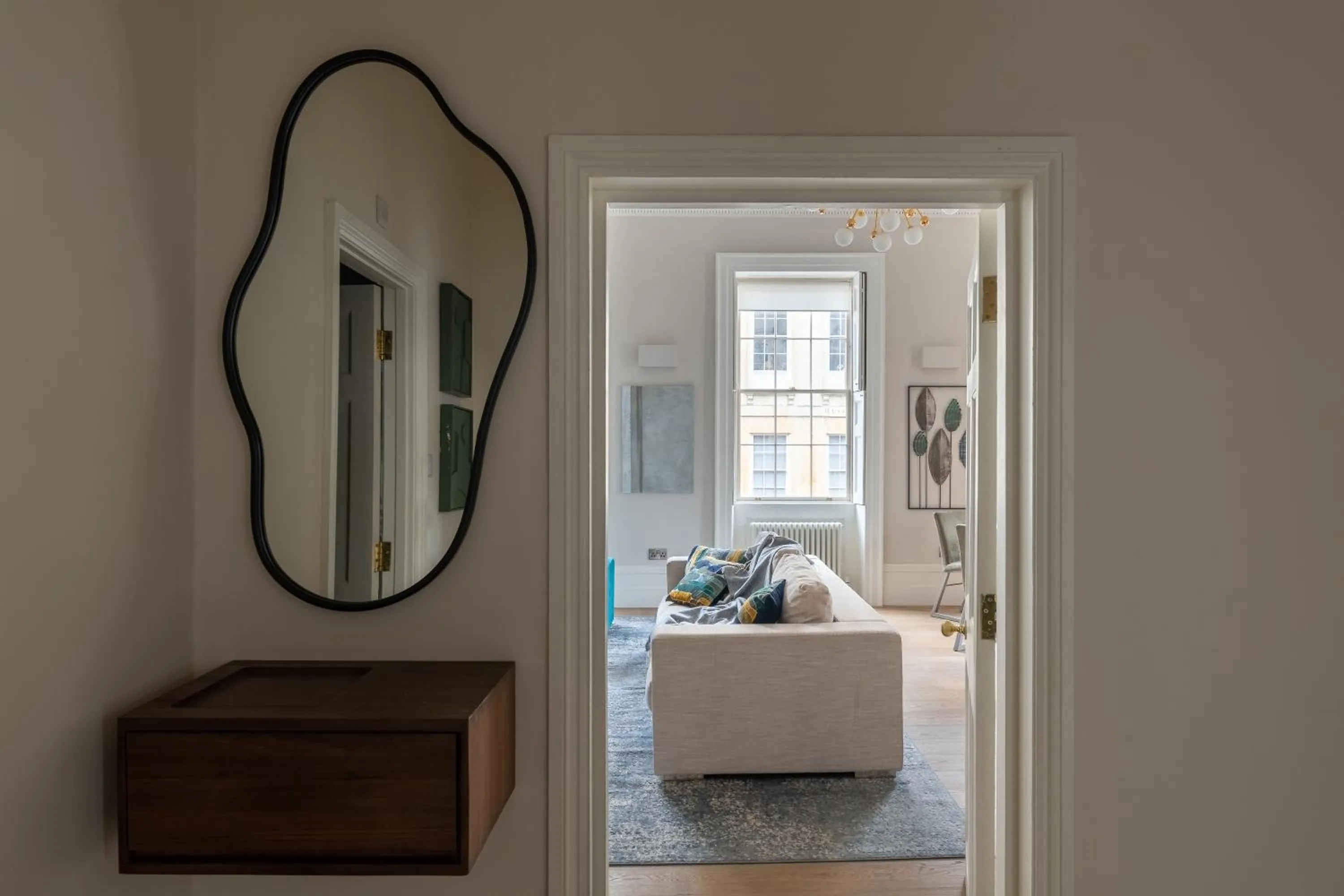 Russell House Suites