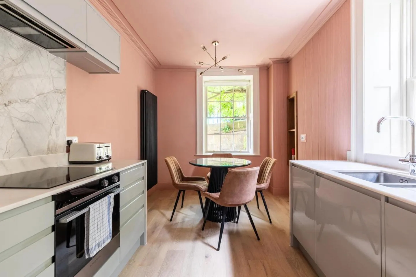 Russell House Suites