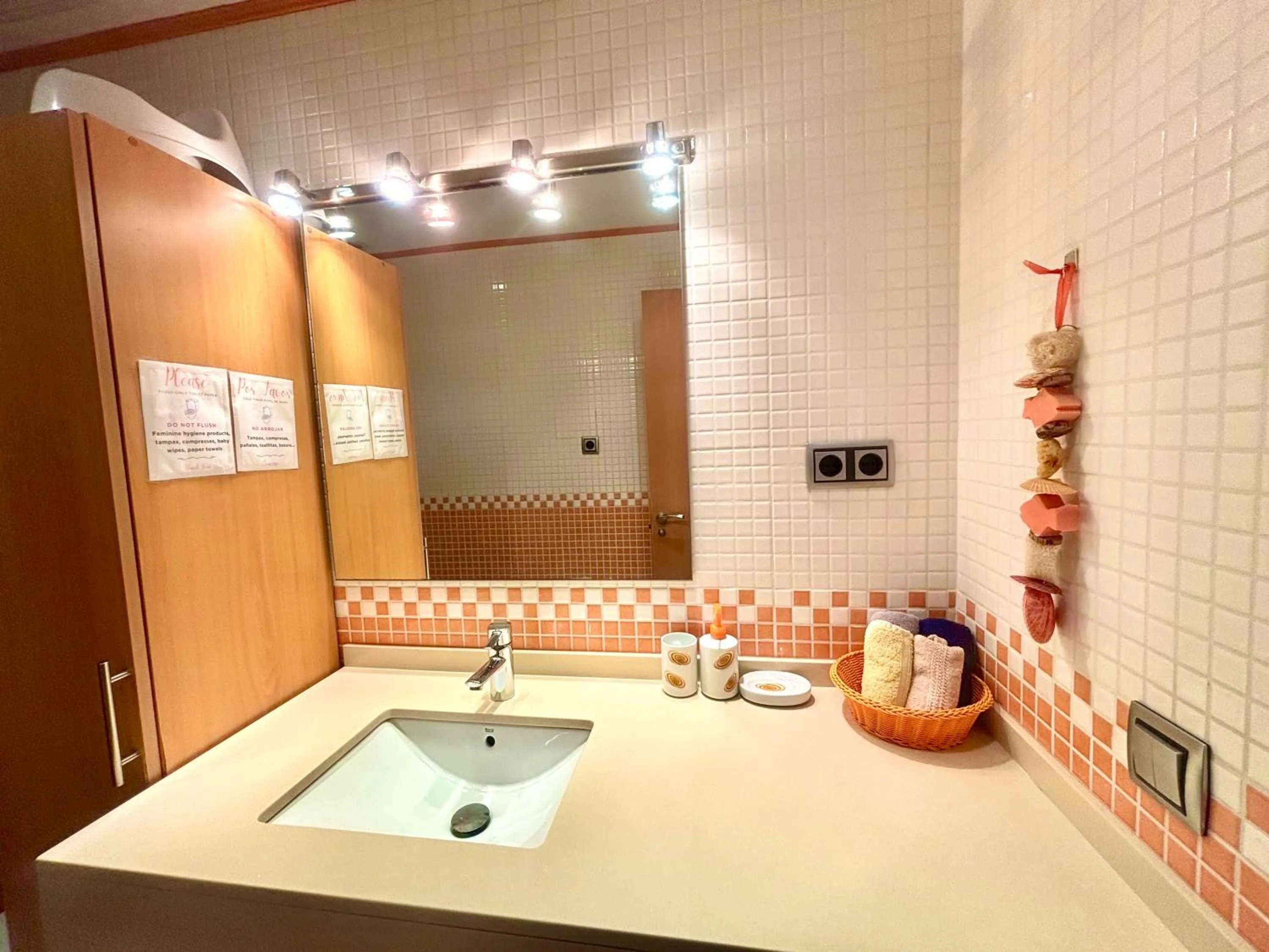 Increíble casa frente al mar , planta baja