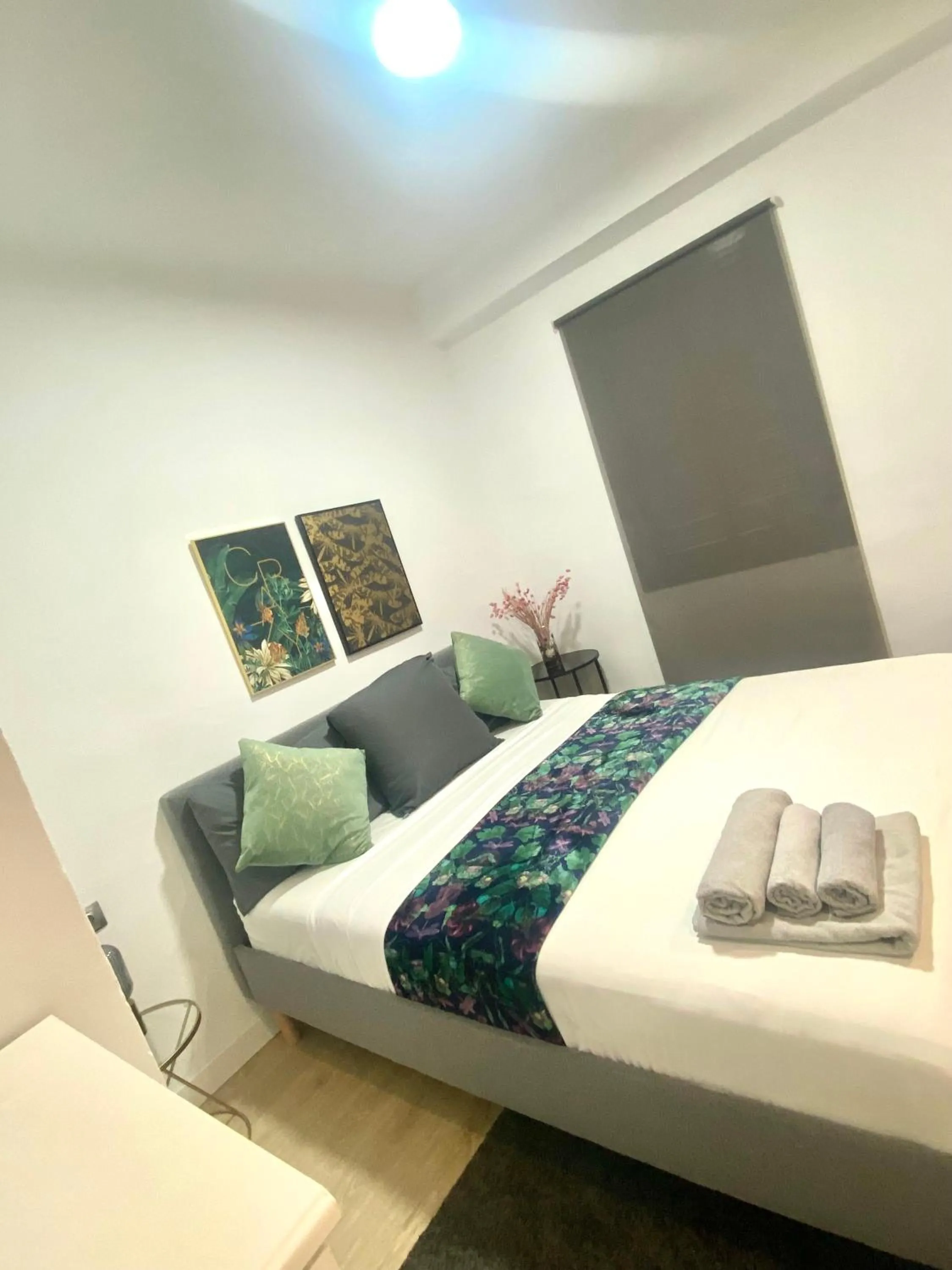 Bedroom, Bed in Barcelona Chic Apartments- Free Parking - 10 min BCN center by metro