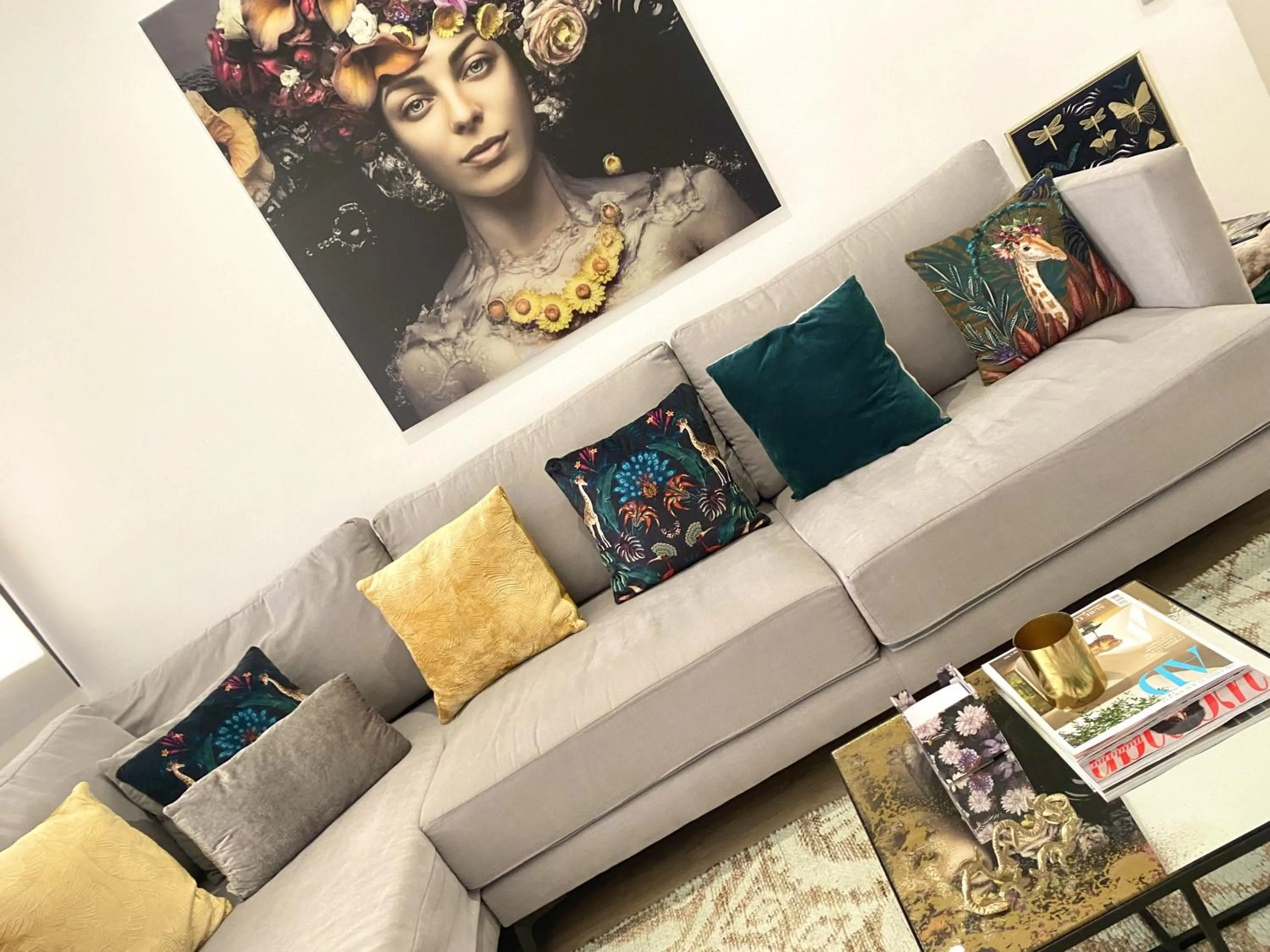 Living room in Barcelona Chic Apartments- Free Parking - 10 min BCN center by metro