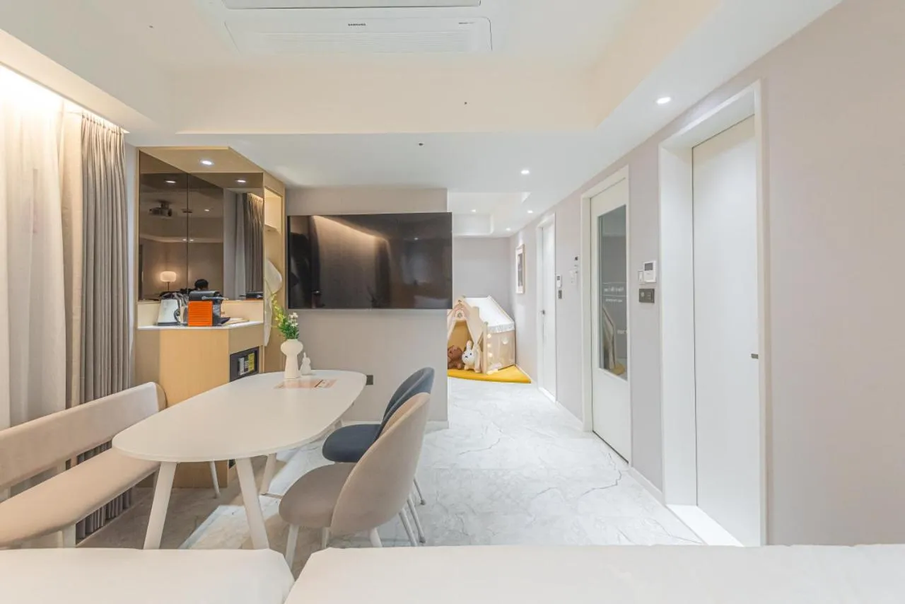 Asherah Villa d' aqua Hotel