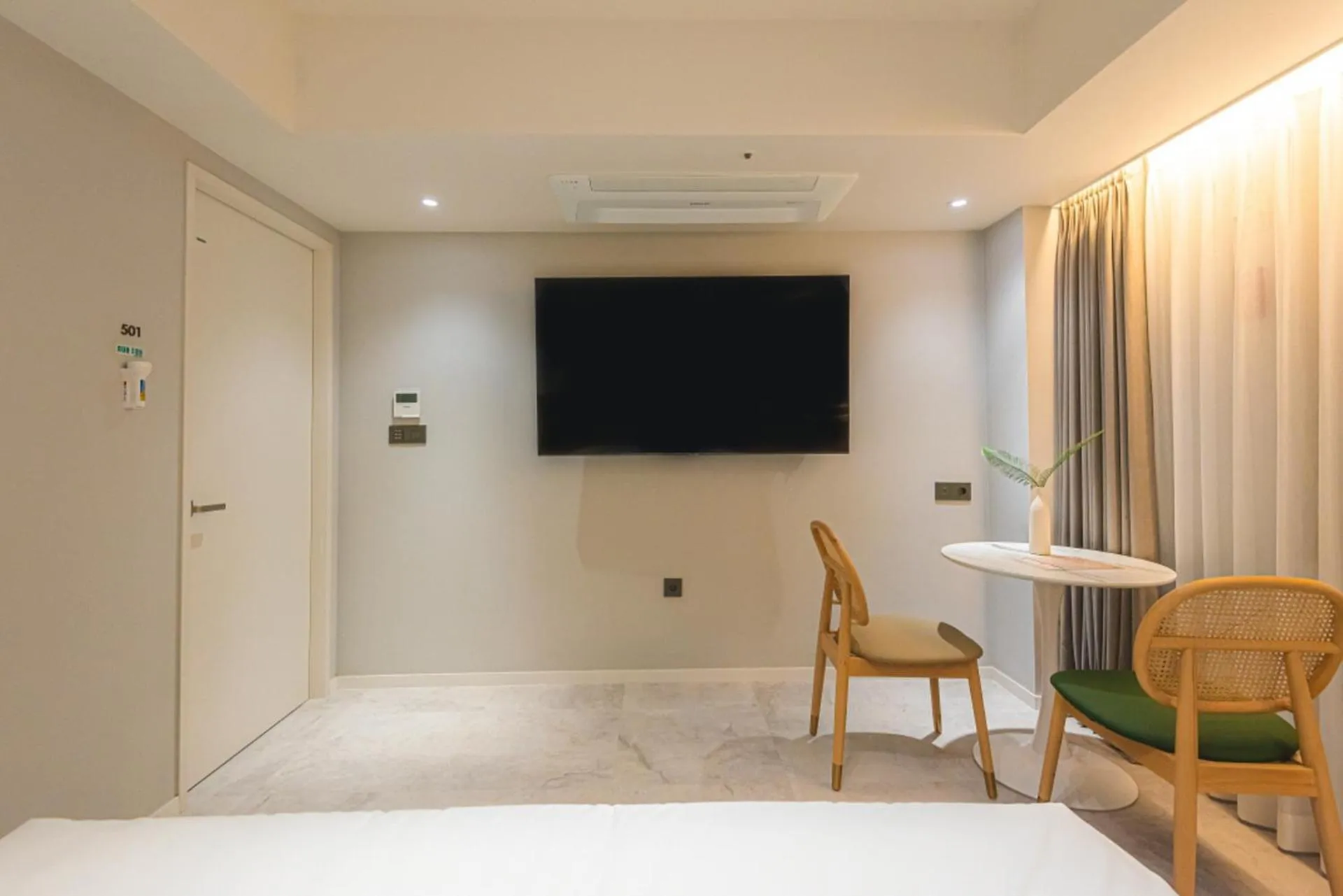 Bed in Asherah Villa d' aqua Hotel